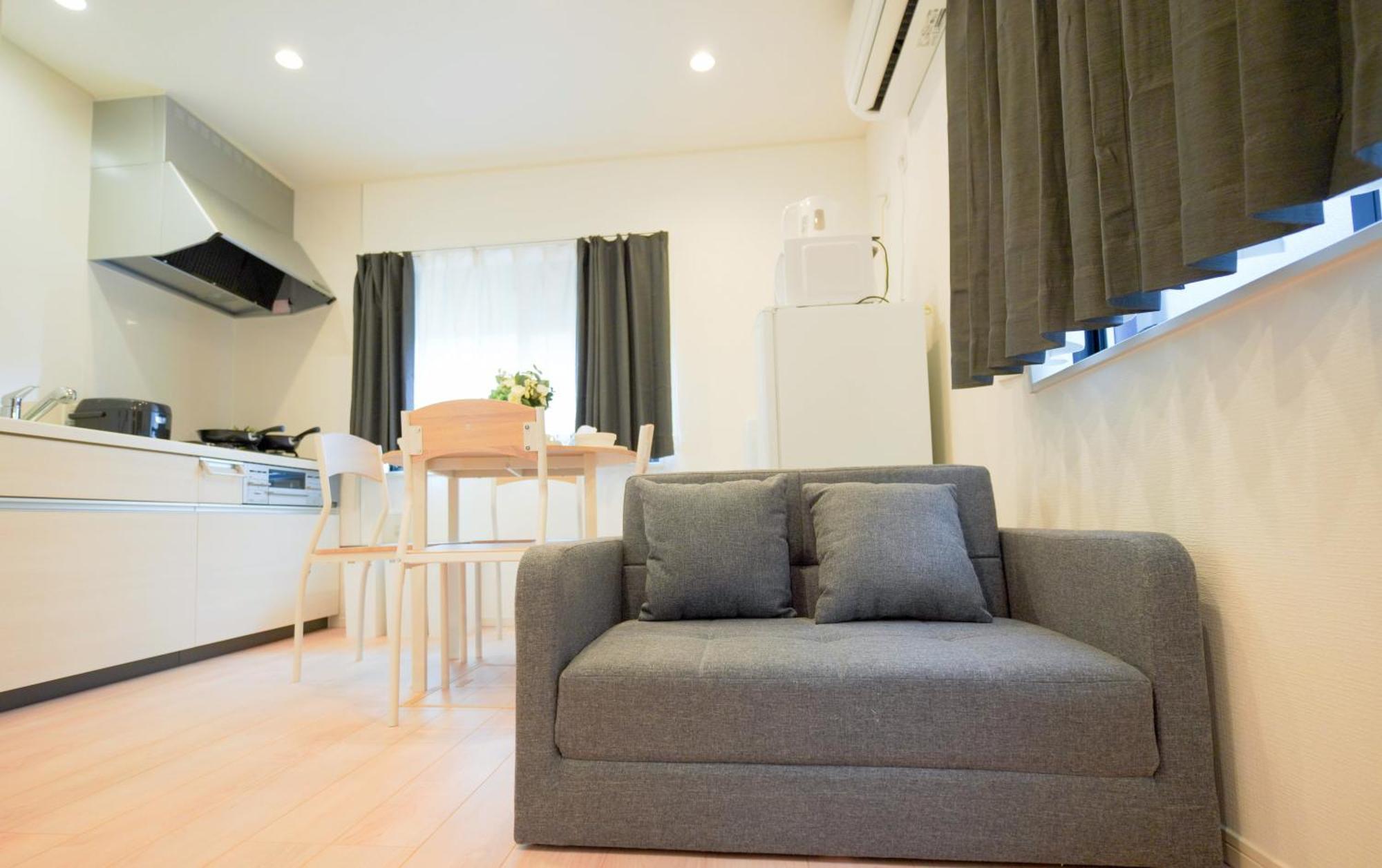 Apartment White Color New Design 5ppl Funny Play House 2ldk Osaka
