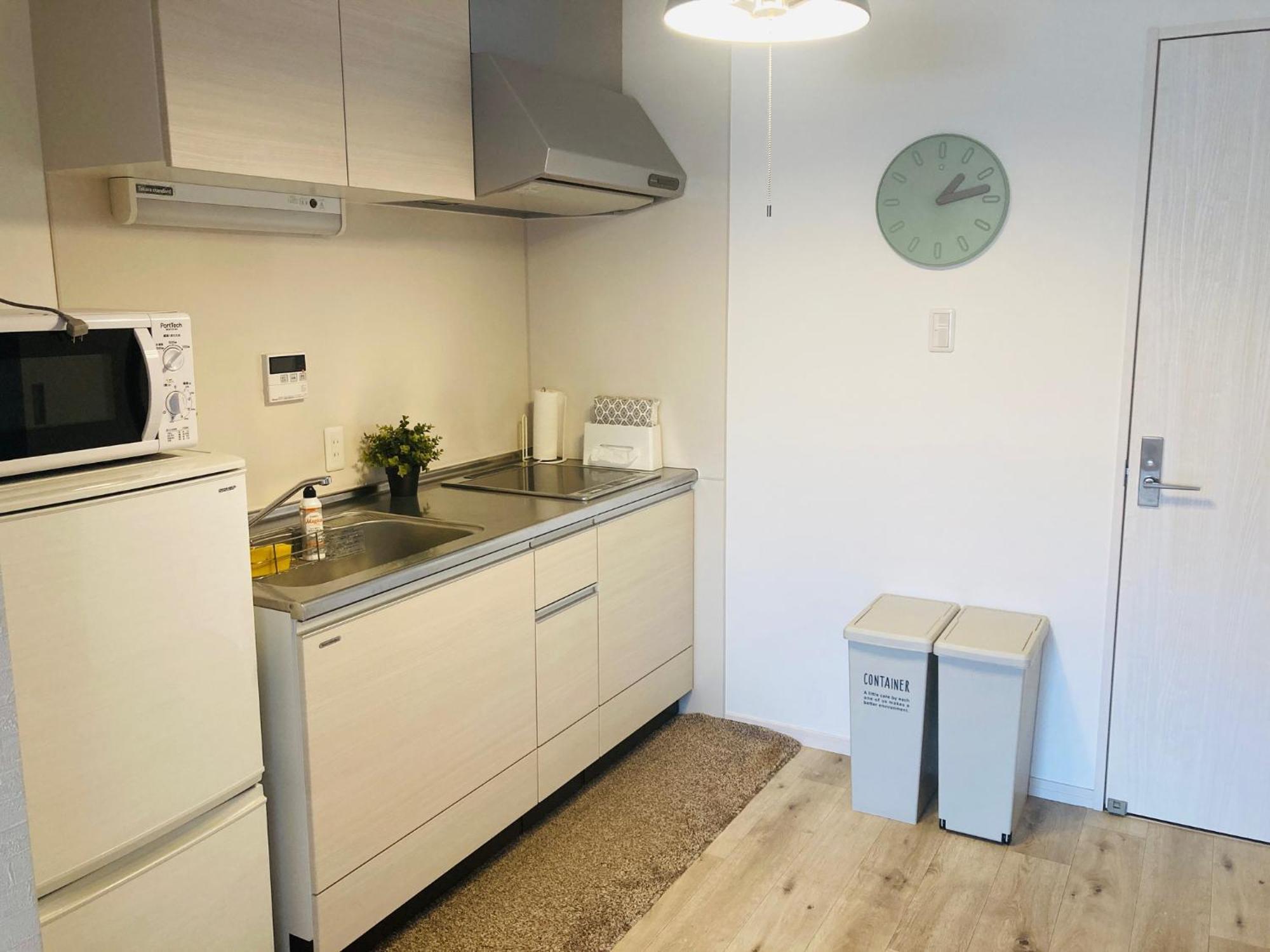 鶴橋ロフト付戸建て Apartment *