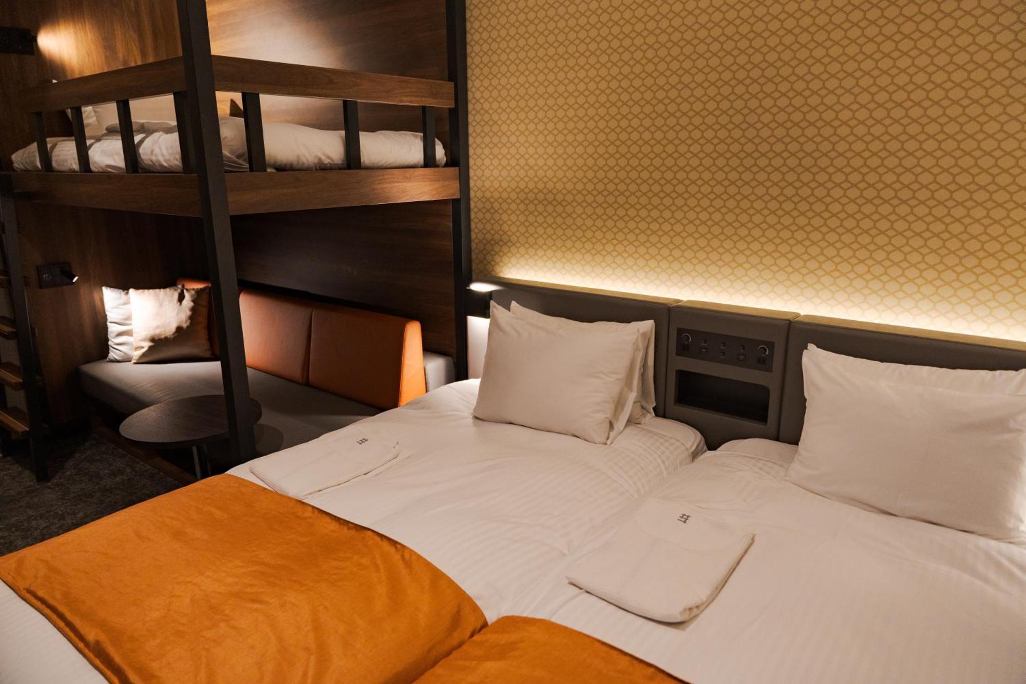 Grids Premium Namba Hotel 4*