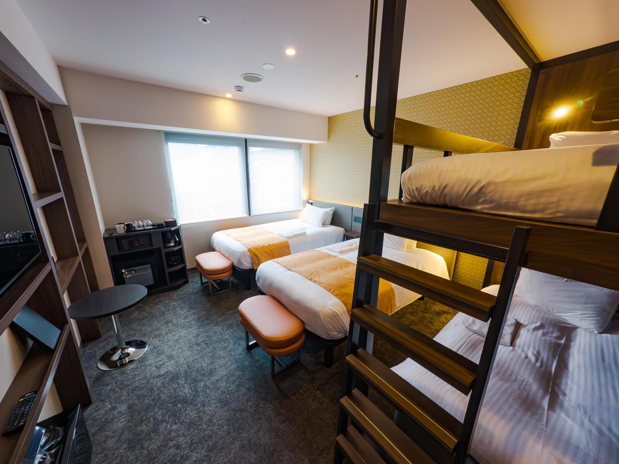 Hotel Grids Premium Namba 4*