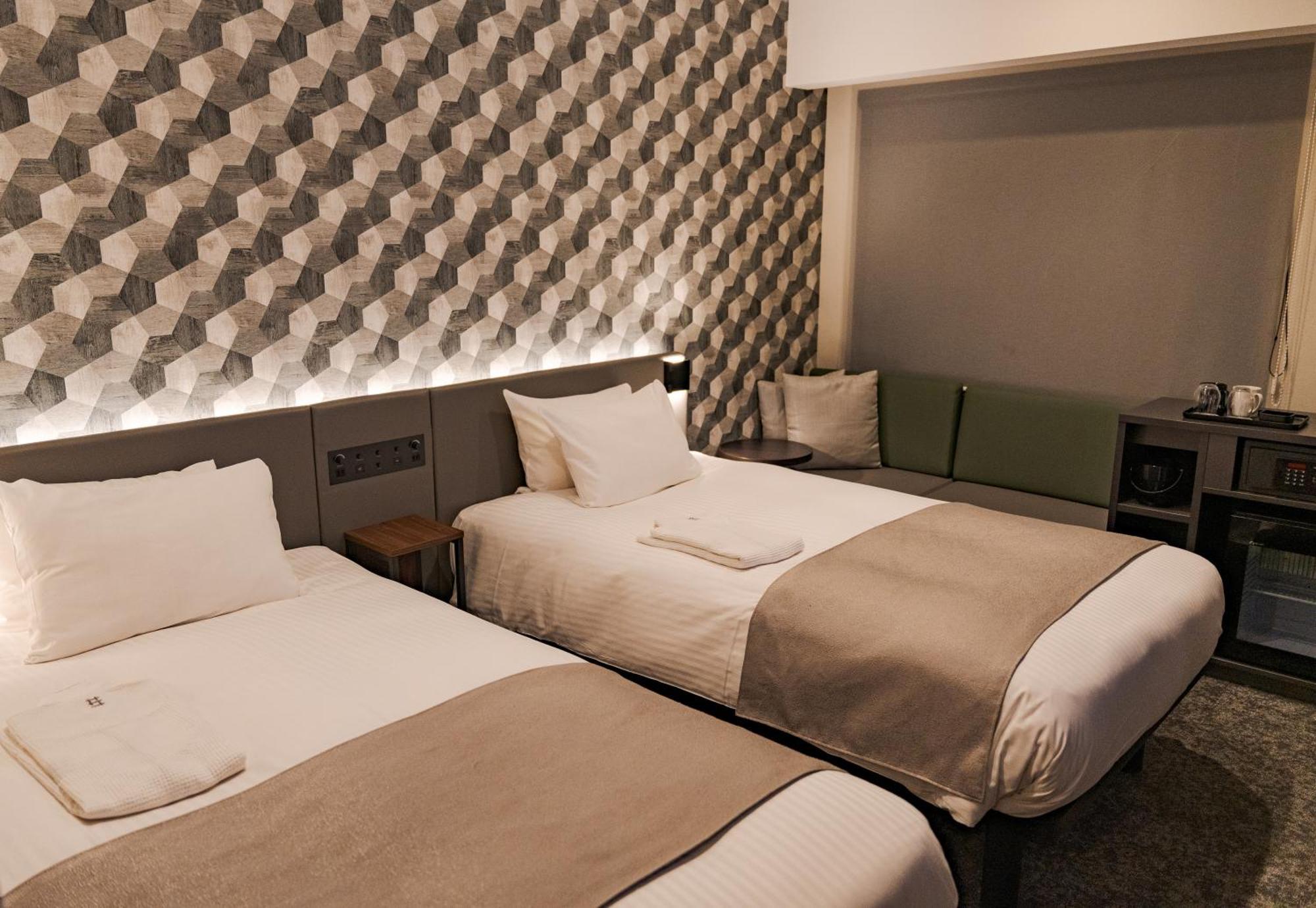 Grids Premium Namba 4* Osaka