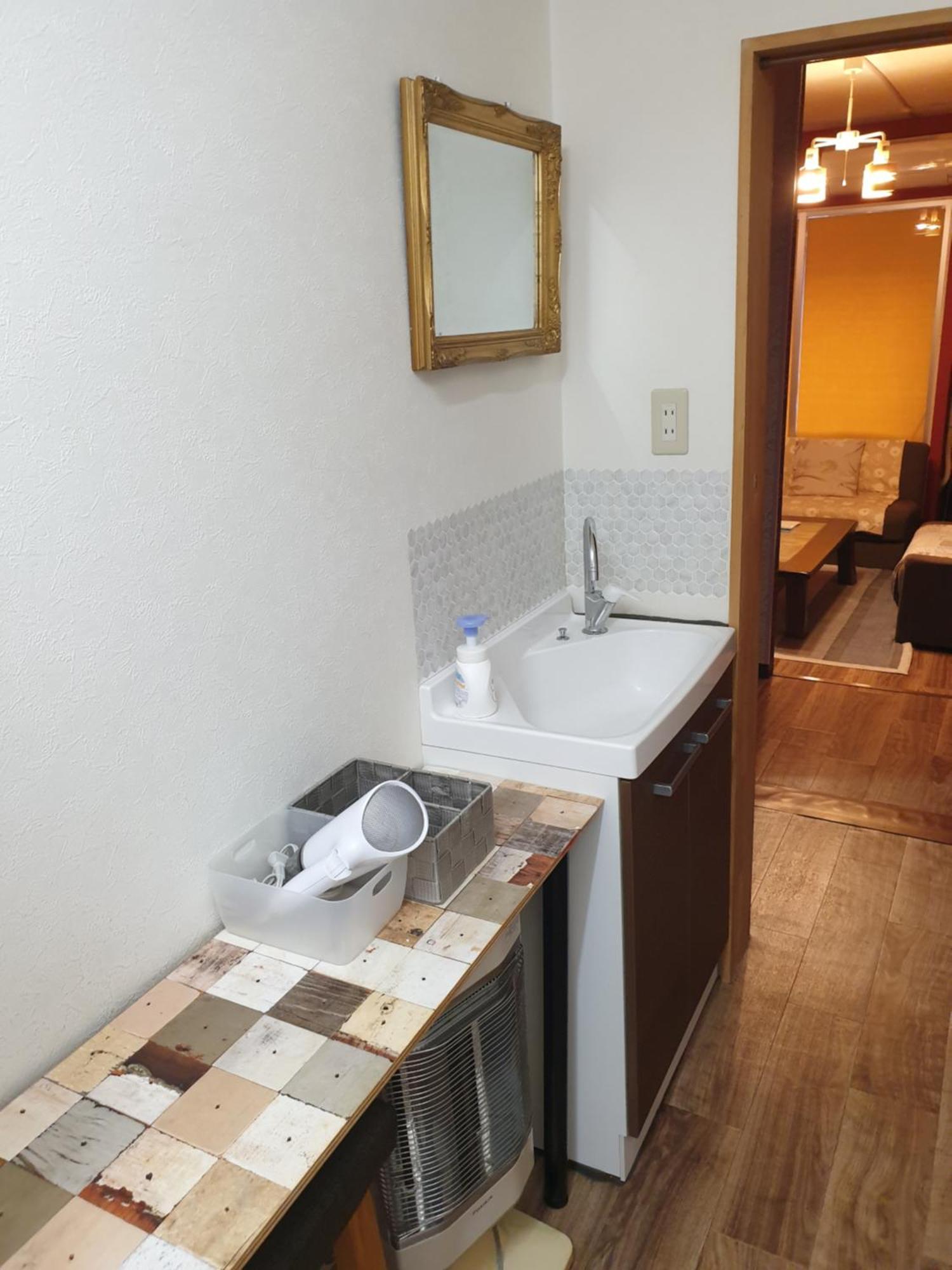 Private House Yoursとなり * Osaka