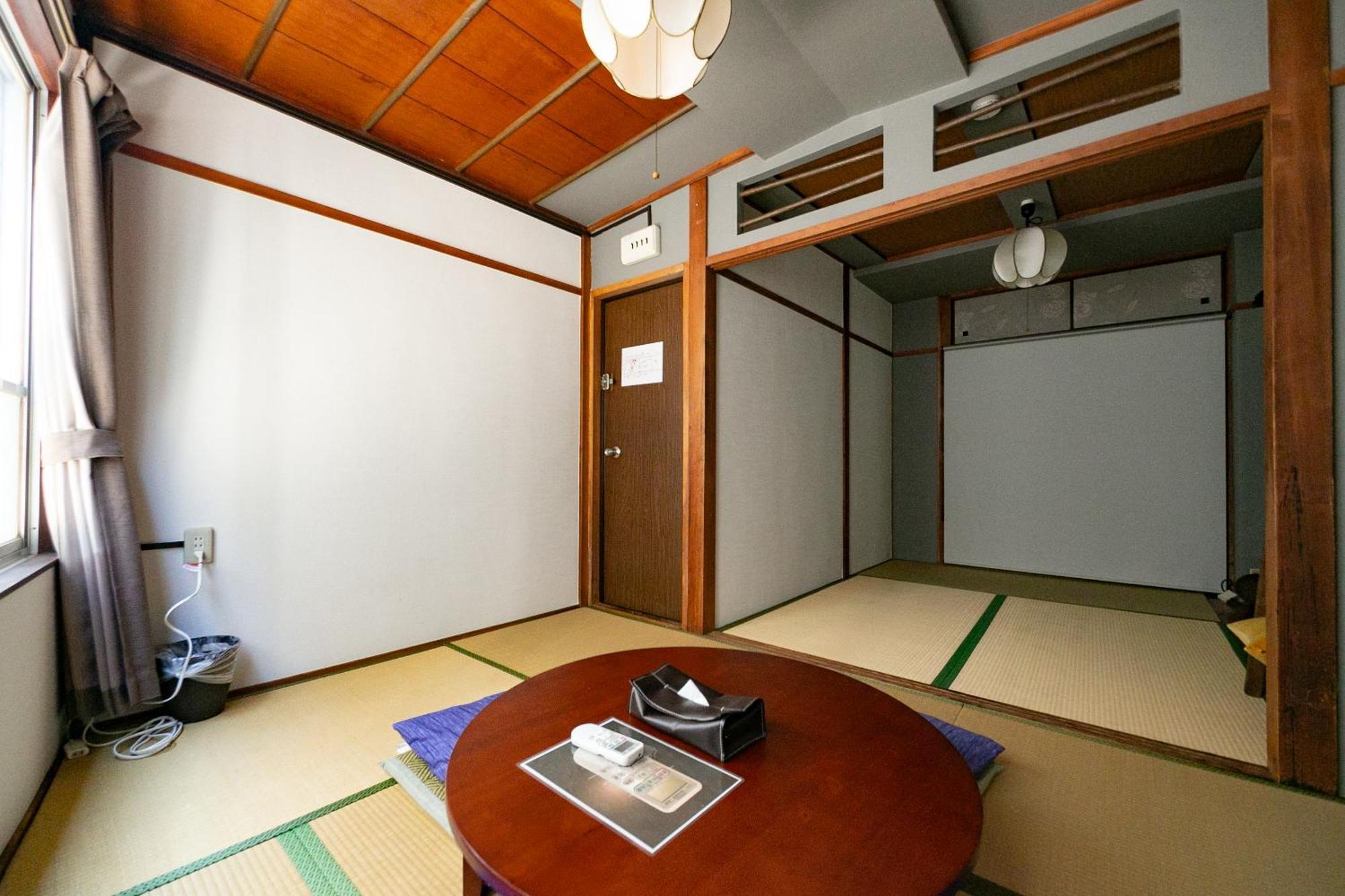最大16名の広々ステイ新今宮駅4分動物園前駅すぐ大阪観光に超便利 Apartment *