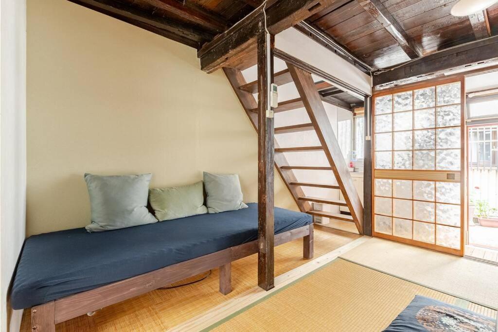 Phebe7 -kixlink, 4 Min To Namba, Sleeps 6! Osaka