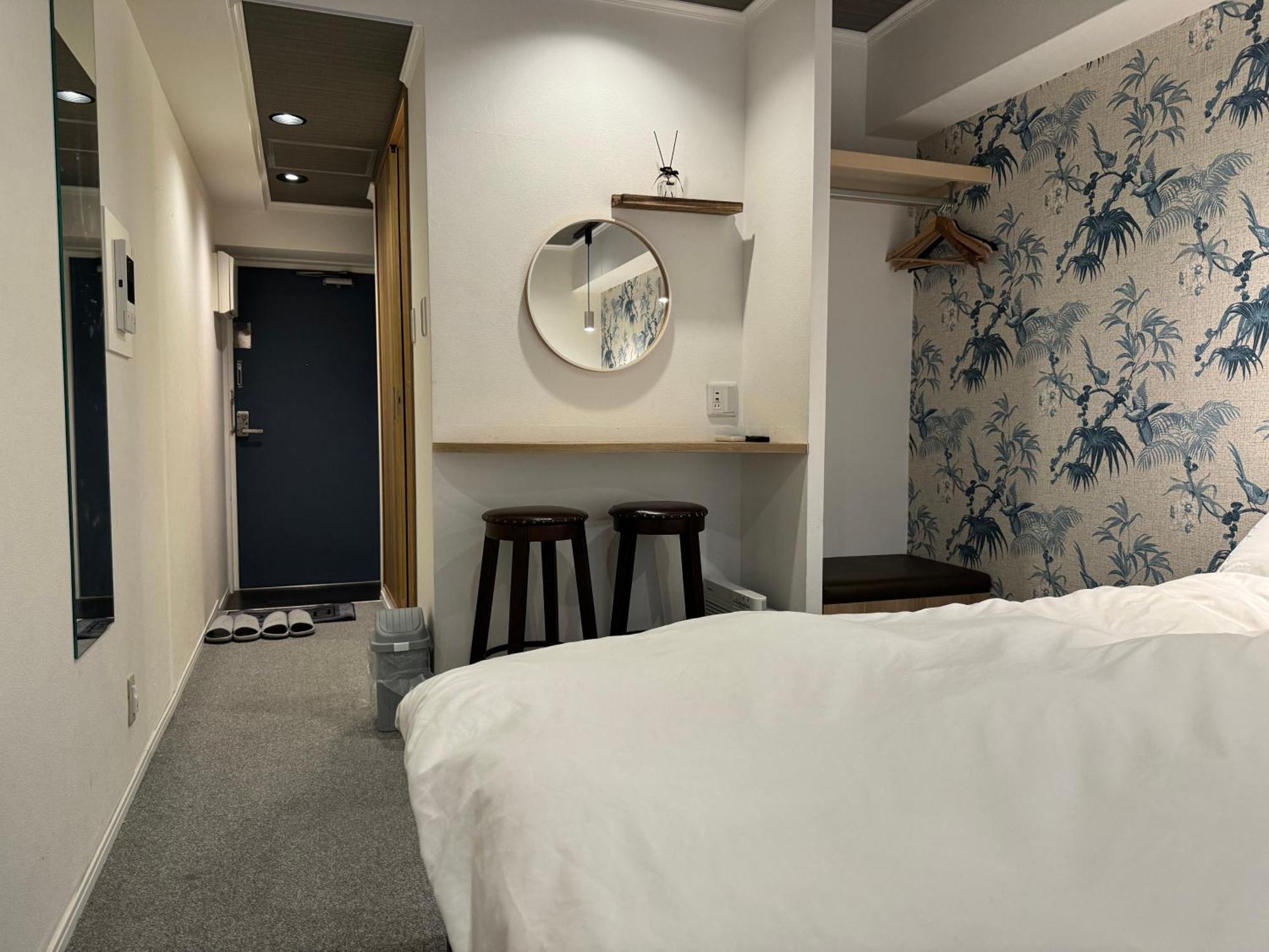 Apartment Nipponbashi Dotonbori Double: Central *