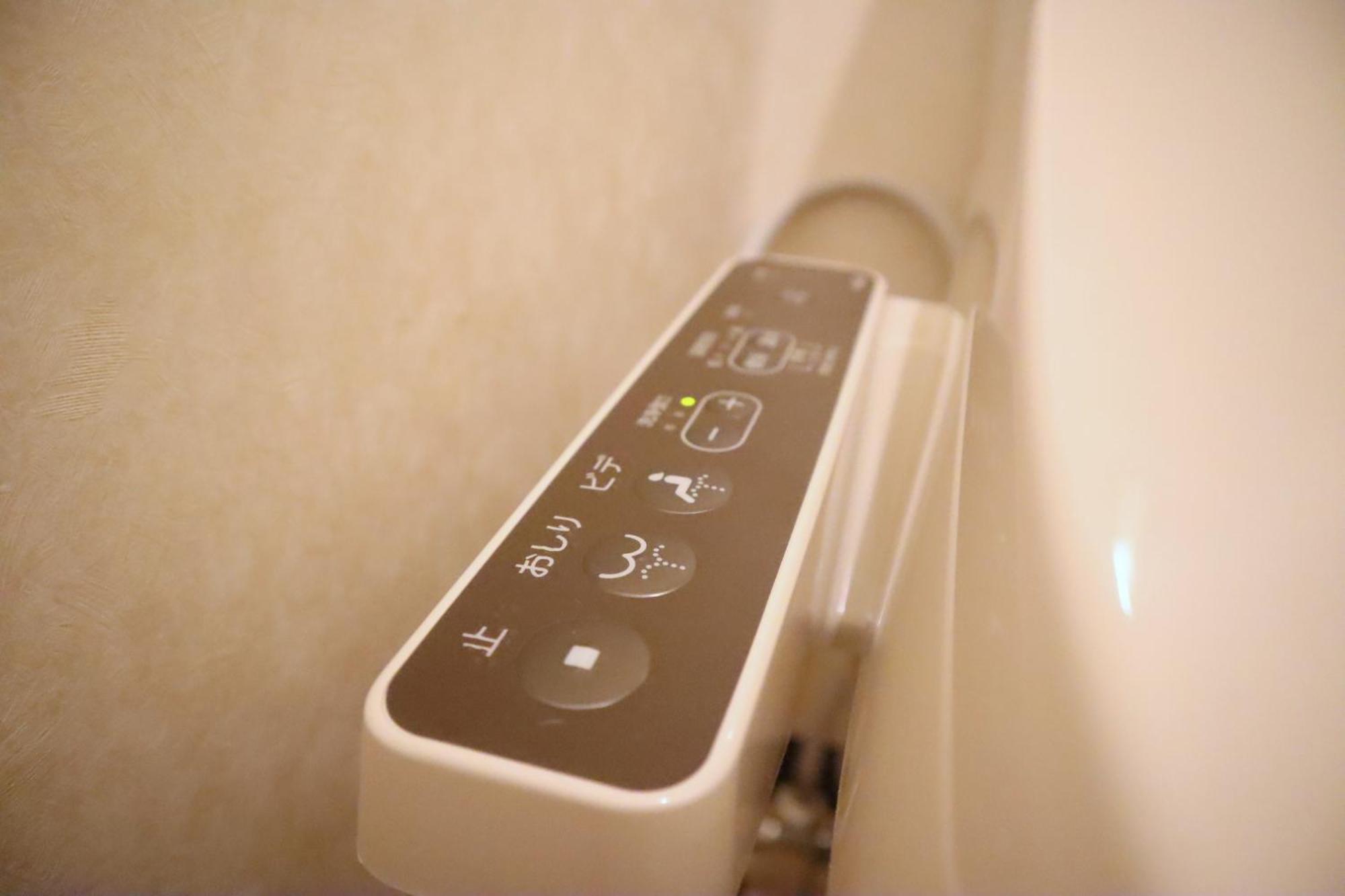 Apartment 黒門市場徒歩5分 通天閣難波エリア徒歩圏内 トイレと浴室付き まるまる貸切 エレベーター 高層804 *