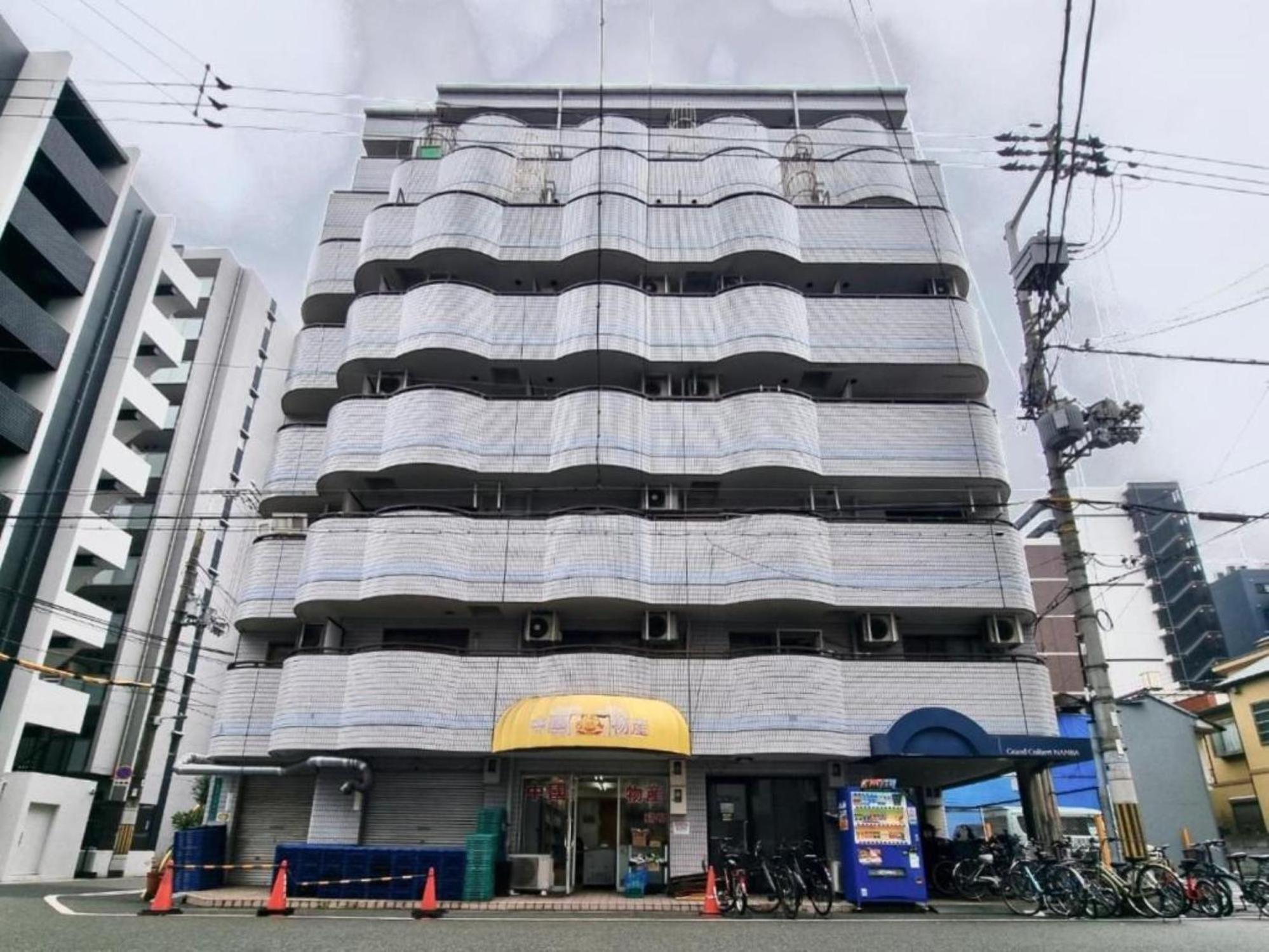 Apartment 難波駅 4人 徒歩5分 家 Gran505 *