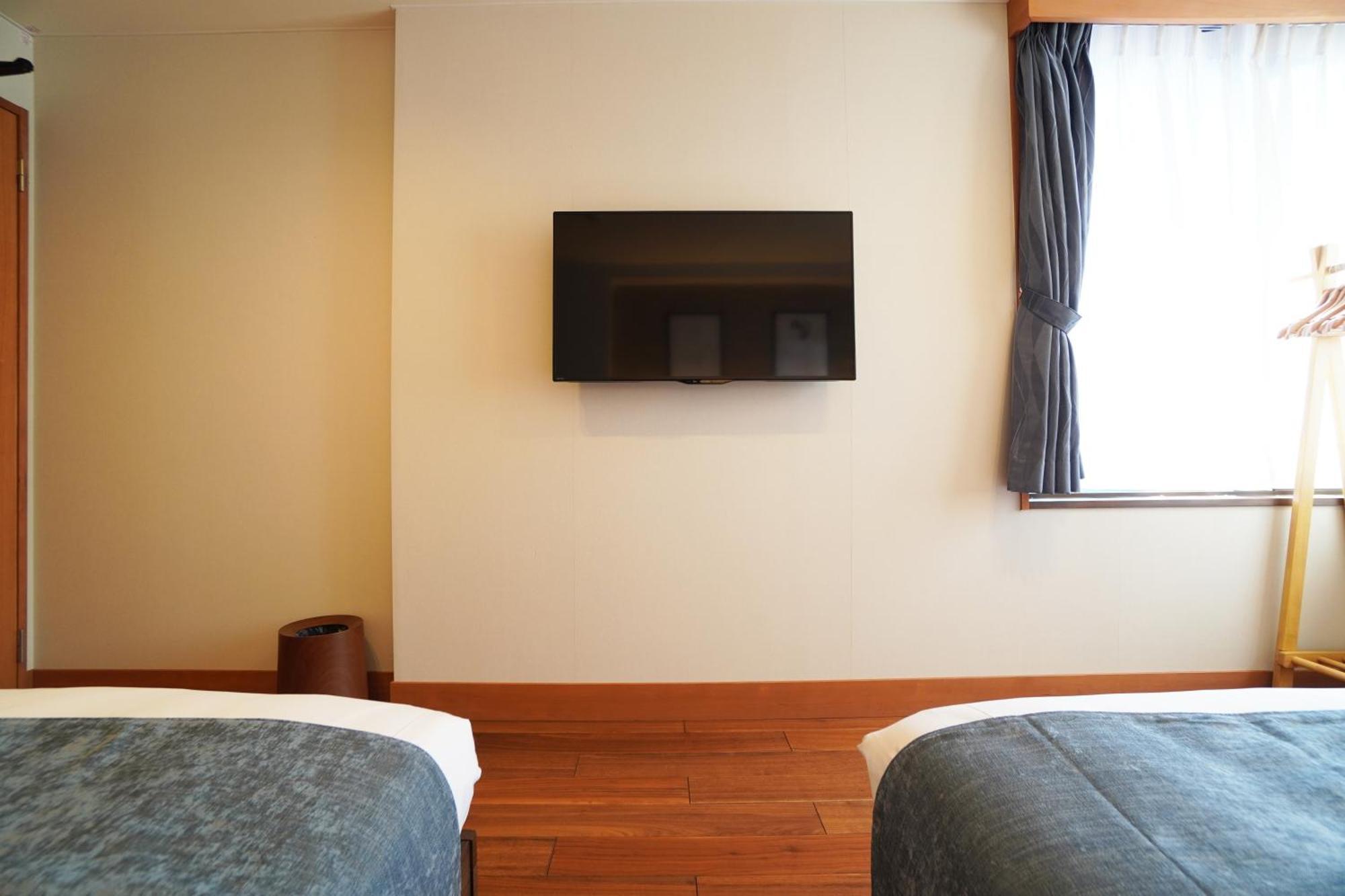 Apartment Tsurigane Building *