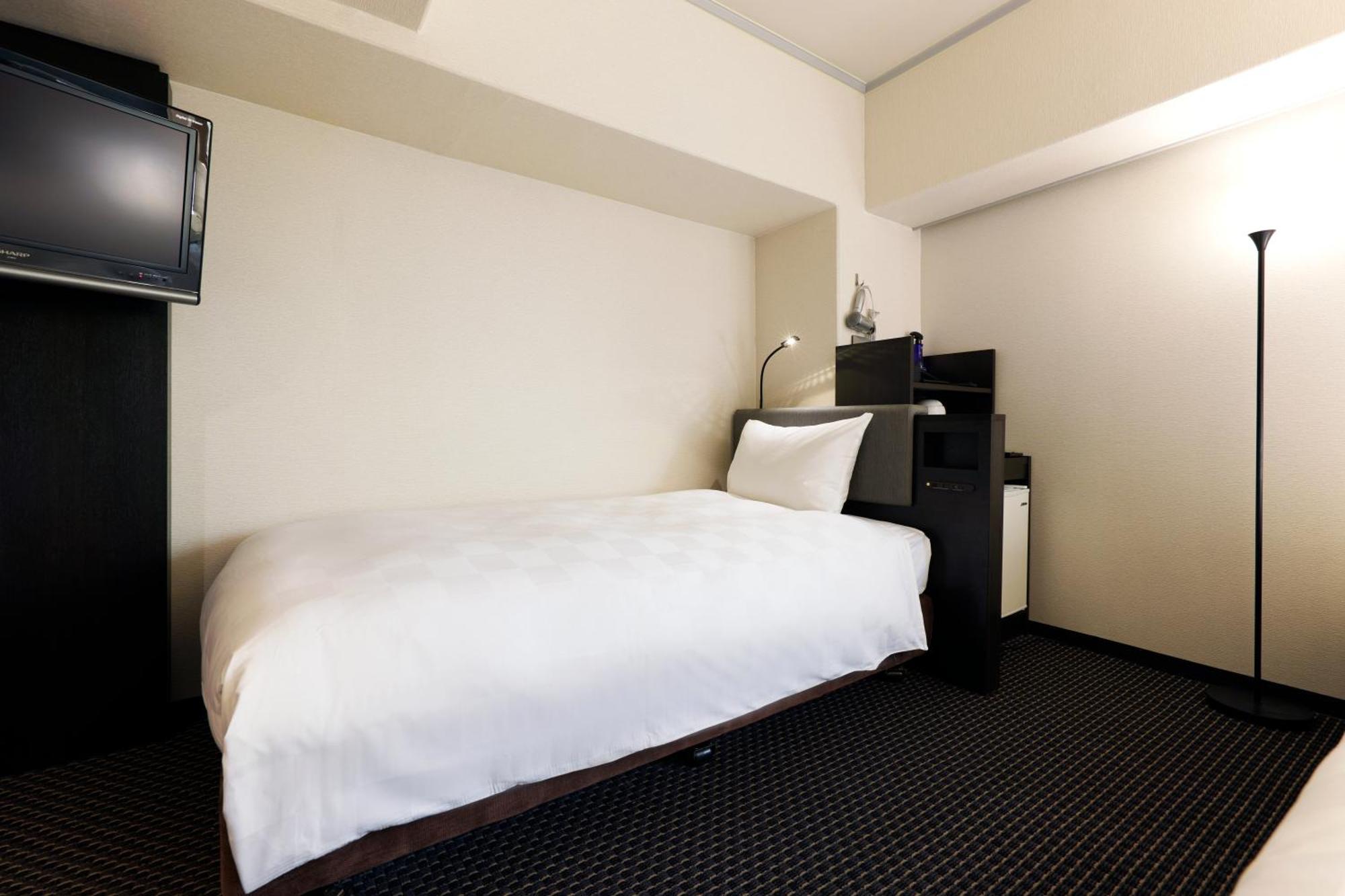 Consort Shin-osaka 4* Osaka