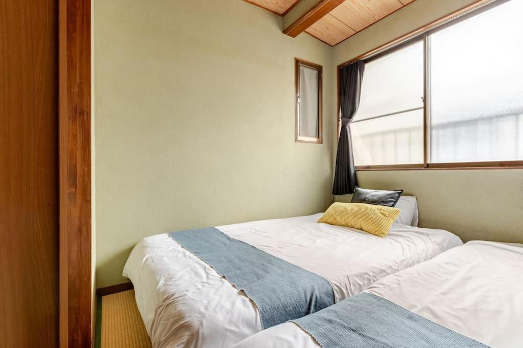 Dotonbori Direct: Traditional With Modern Amenities