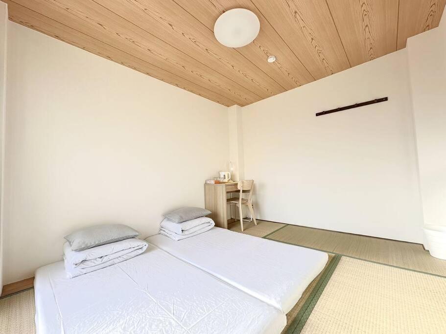 Apartment 303号室南海線駅2分の明るい和室専用キッチンとバスルーム付き荷物預り