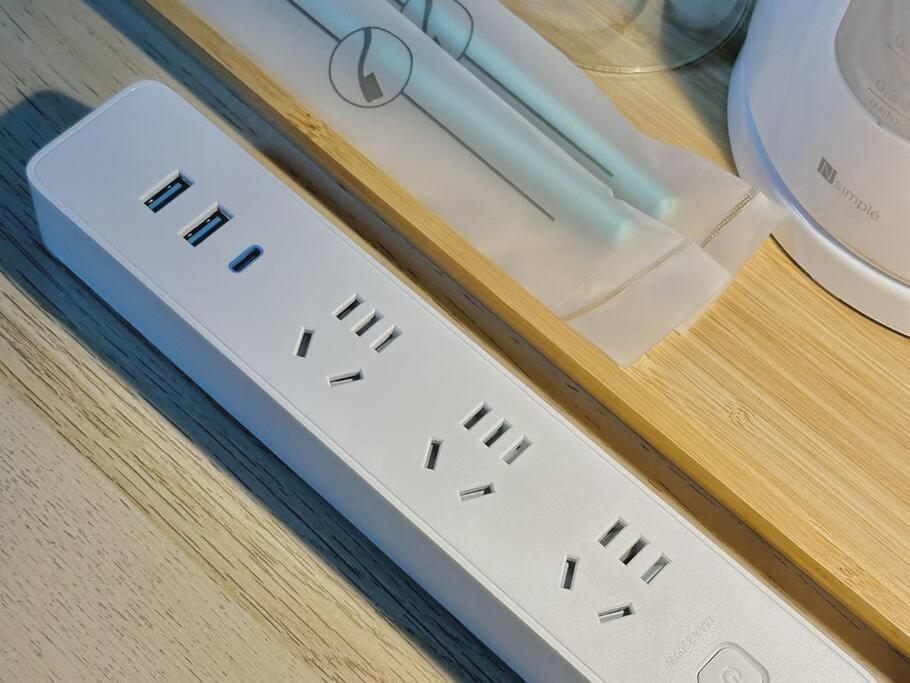 Apartment 303号室南海線駅2分の明るい和室専用キッチンとバスルーム付き荷物預り *