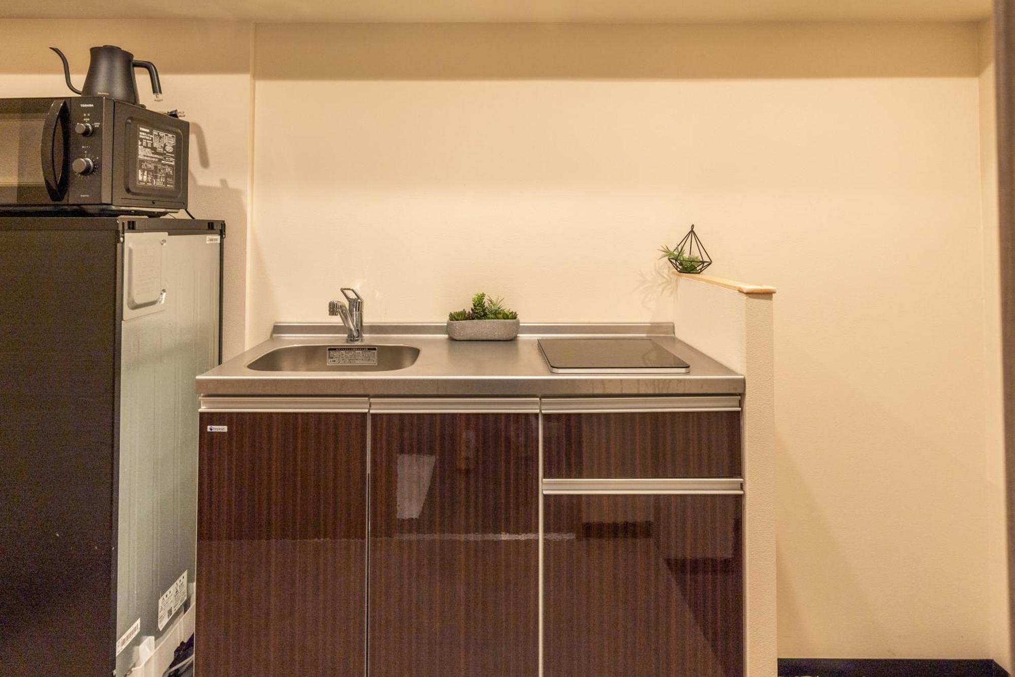 Guest house Lite House Shinsaibashi Iv 3*