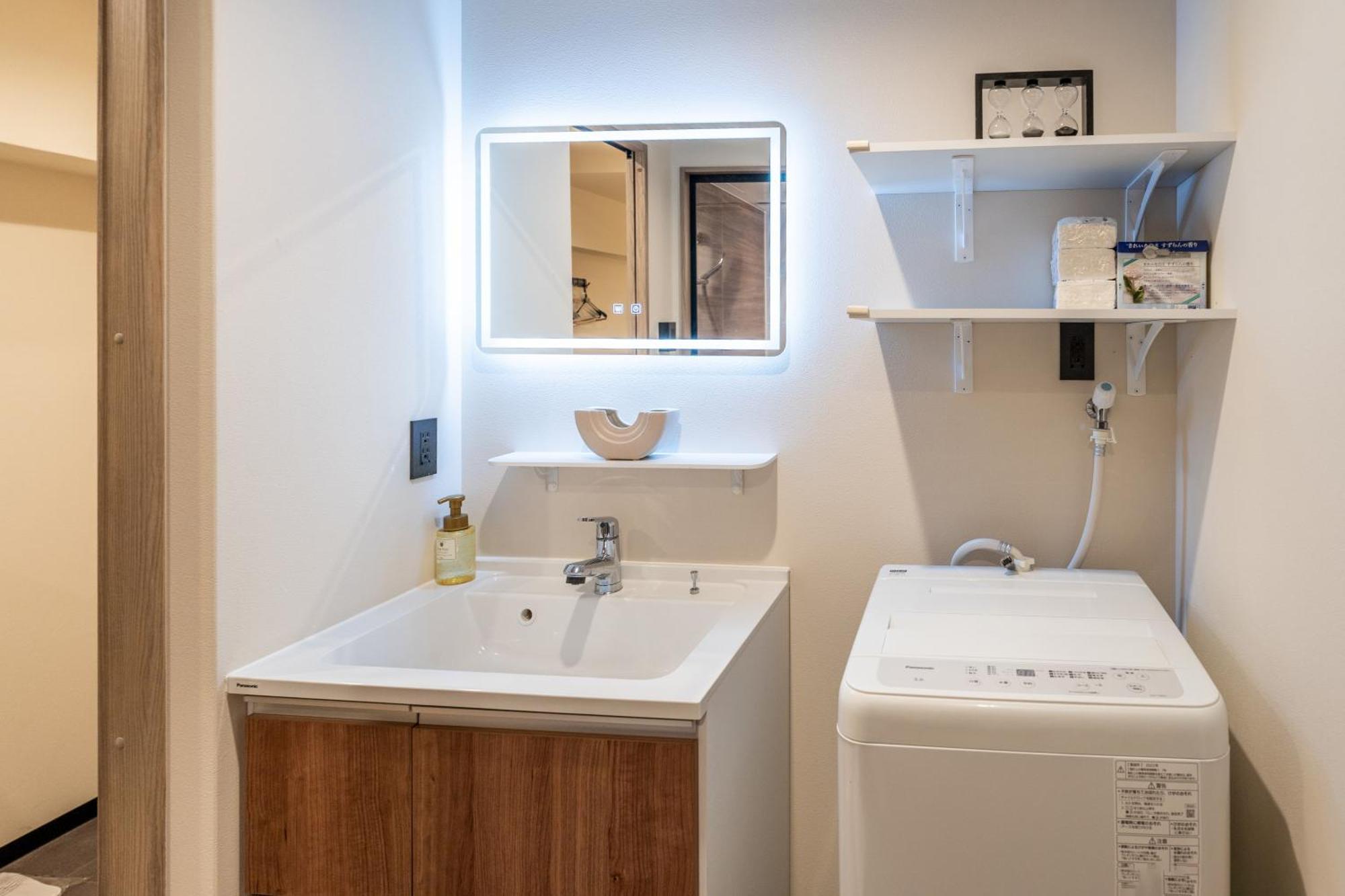Lite House Shinsaibashi Iv