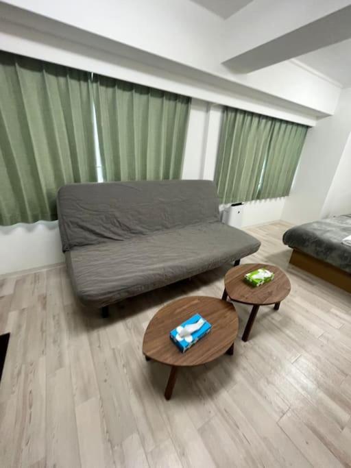 Apartamento Shinosaka Jr 30s, Direct To Kansai Airport 關西空港直達, Umeda 6min, Kyoto 25min, Early Check In