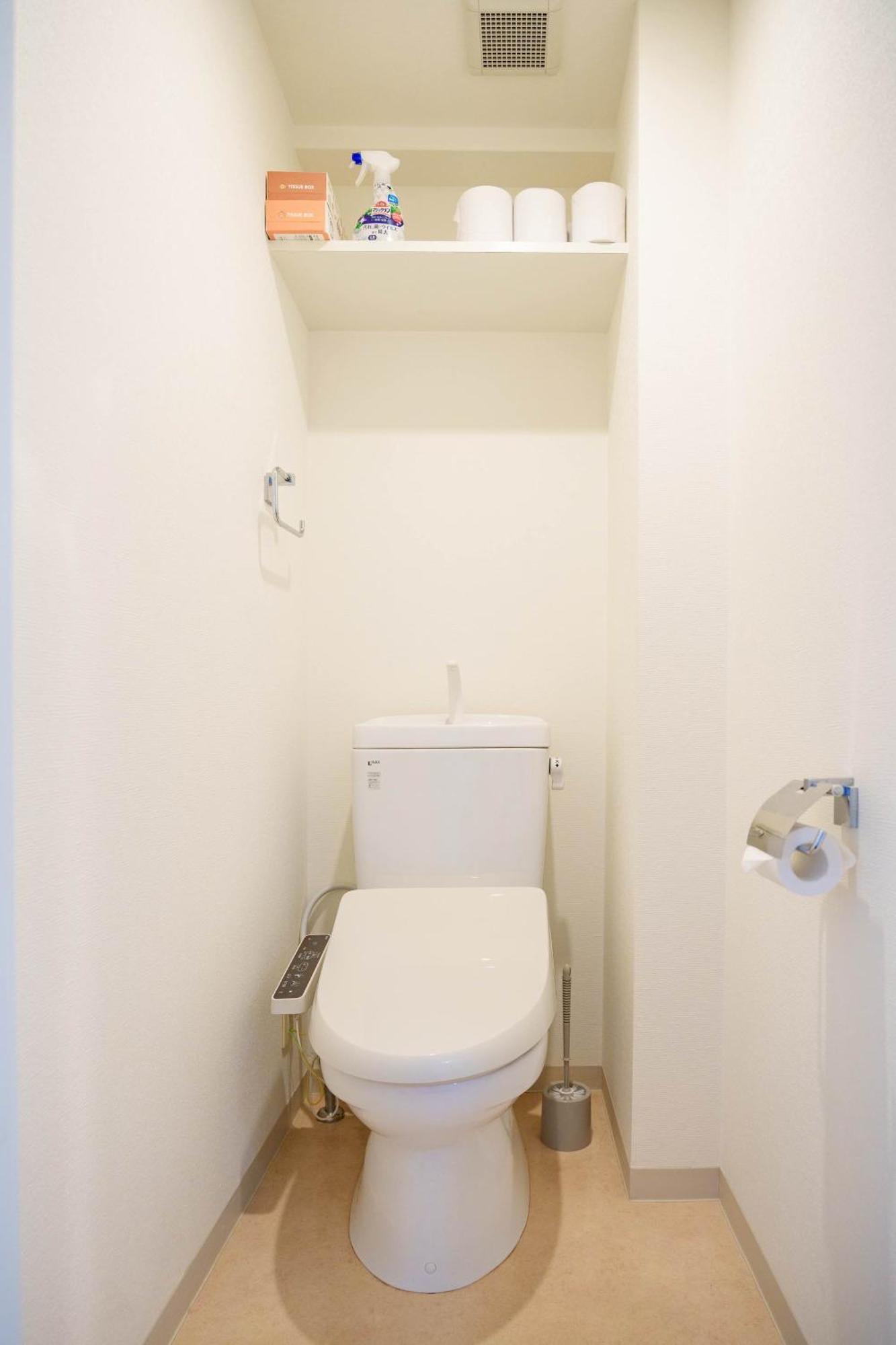 黒門市場徒歩5分 通天閣難波エリア徒歩圏内 トイレと浴室付き まるまる貸切 エレベーター 404 Apartment *