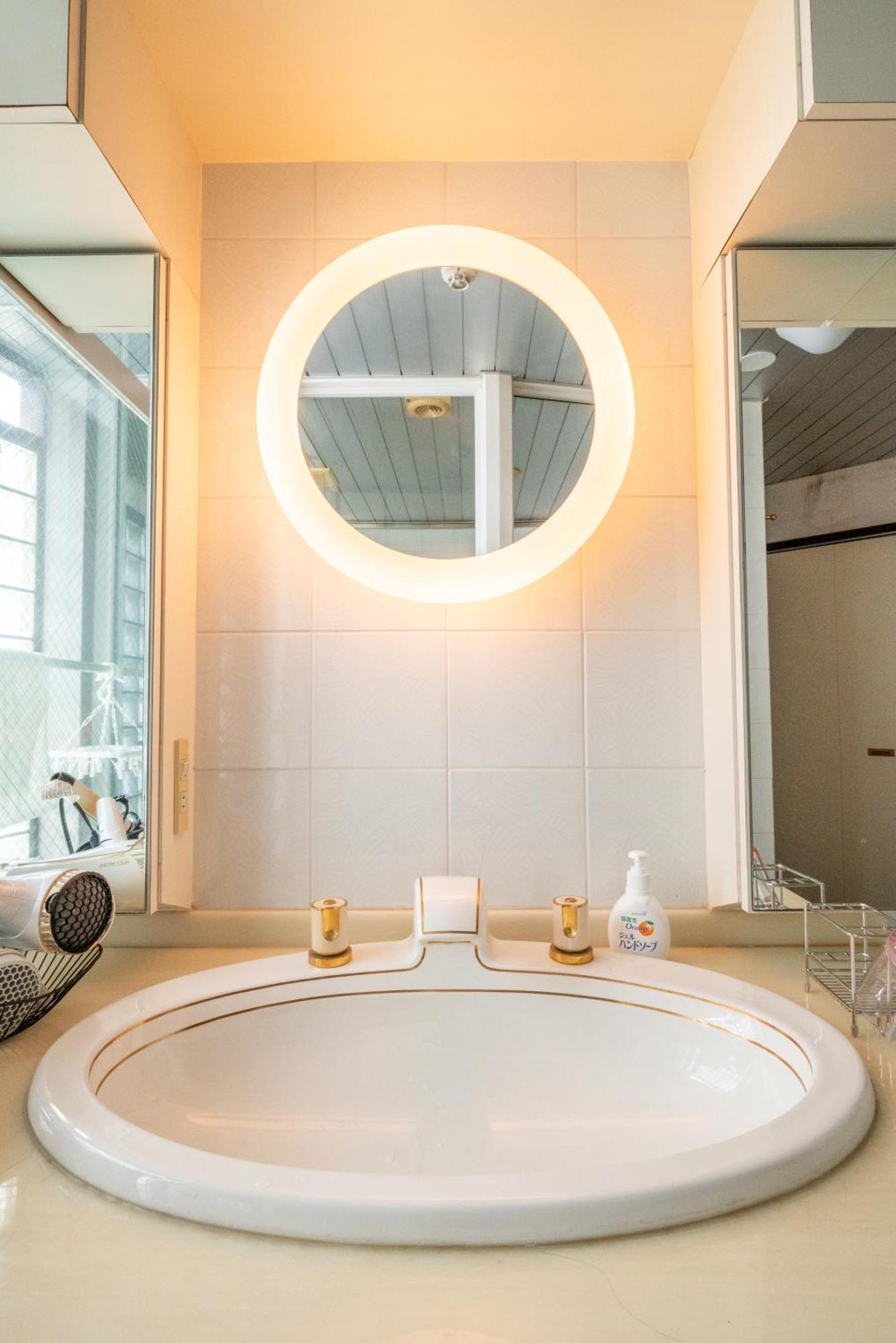 Sweet House 105 Square Meters Of Single Floor Space 15 Minutes On Foot To Shinsaibashi Dotonbori 30 Minutes To Usj 7 Minutes To Umeda Osaka