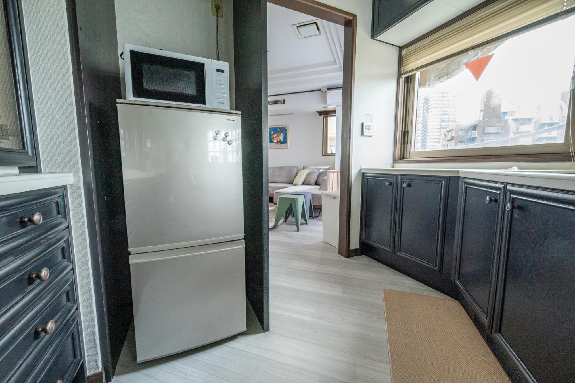 Sweet House 105 Square Meters Of Single Floor Space 15 Minutes On Foot To Shinsaibashi Dotonbori 30 Minutes To Usj 7 Minutes To Umeda * Osaka