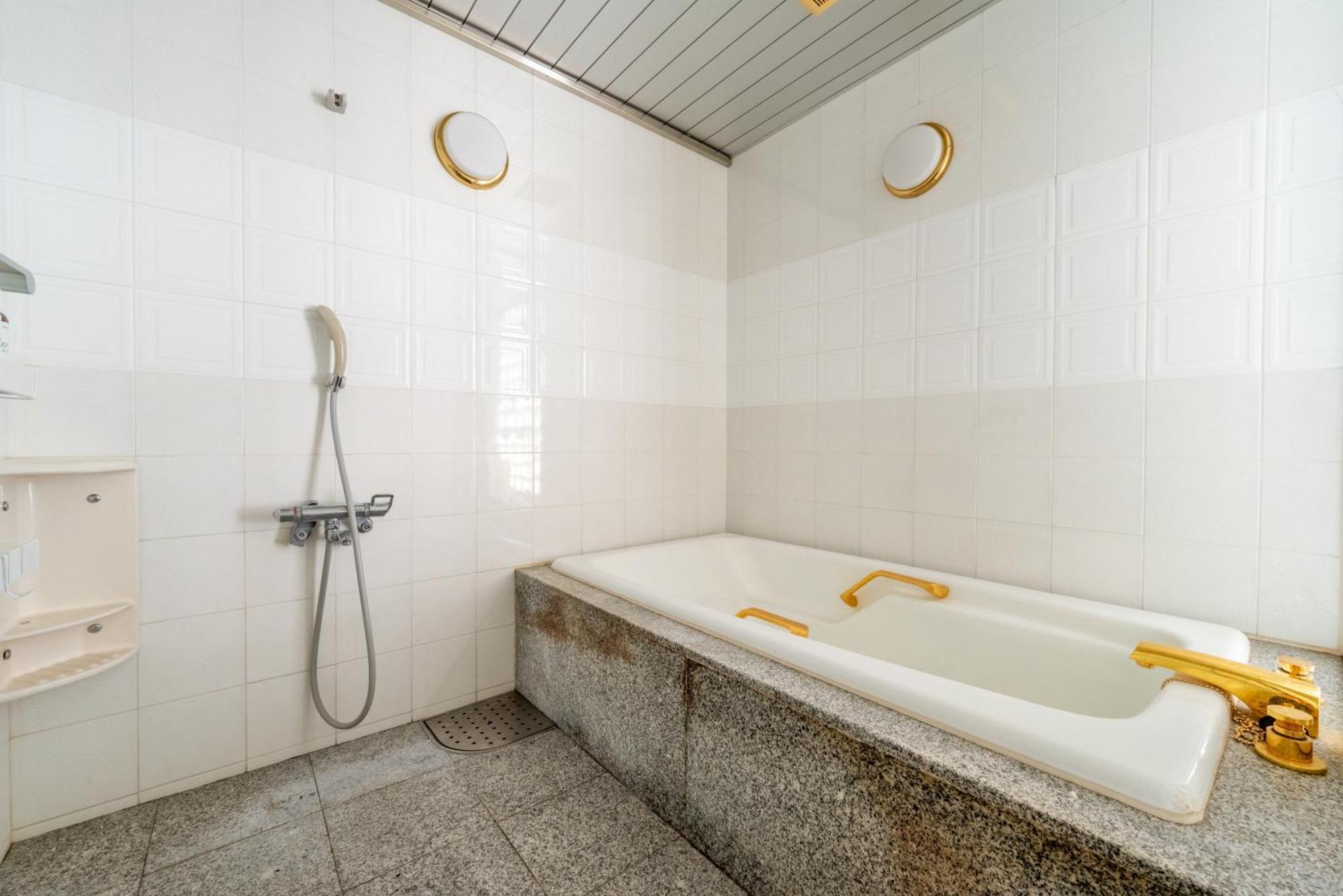 Sweet House 105 Square Meters Of Single Floor Space 15 Minutes On Foot To Shinsaibashi Dotonbori 30 Minutes To Usj 7 Minutes To Umeda Apartment *