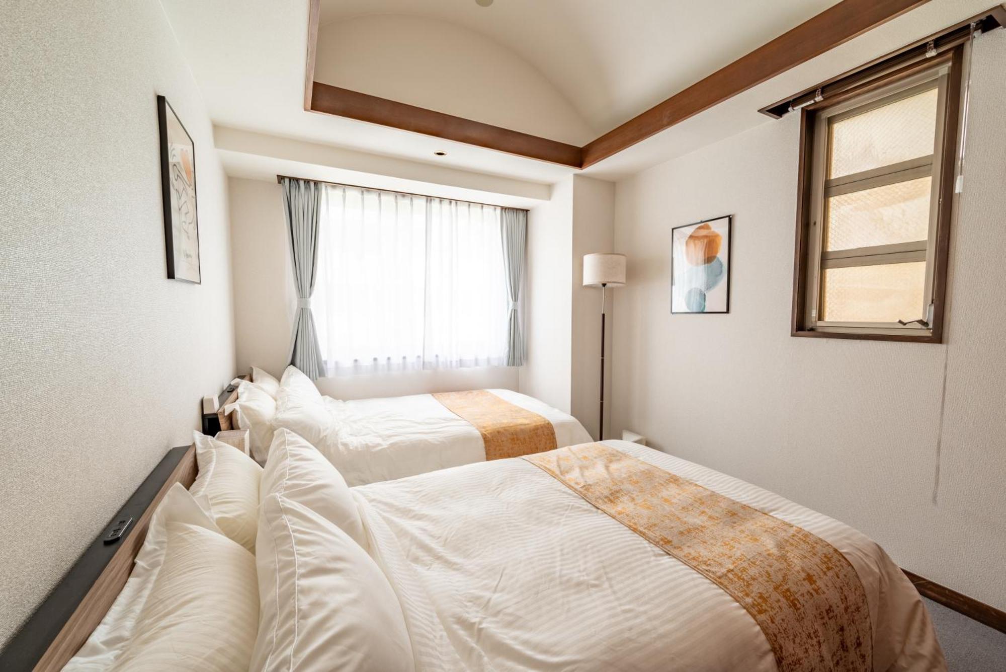 Apartment Sweet House 105 Square Meters Of Single Floor Space 15 Minutes On Foot To Shinsaibashi Dotonbori 30 Minutes To Usj 7 Minutes To Umeda
