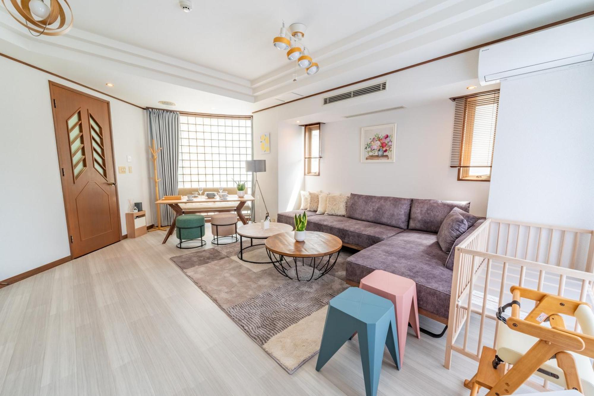 Sweet House 105 Square Meters Of Single Floor Space 15 Minutes On Foot To Shinsaibashi Dotonbori 30 Minutes To Usj 7 Minutes To Umeda *