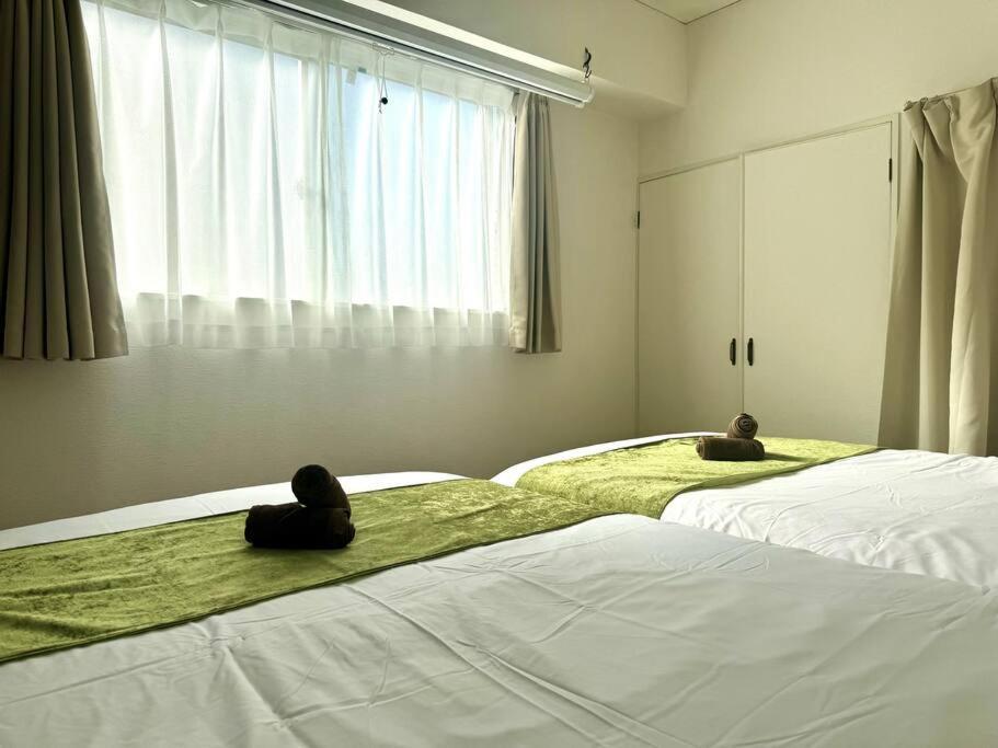 Dotonbori Kuromon Market Namba For 4 With Beam Projector 304 Apartment *