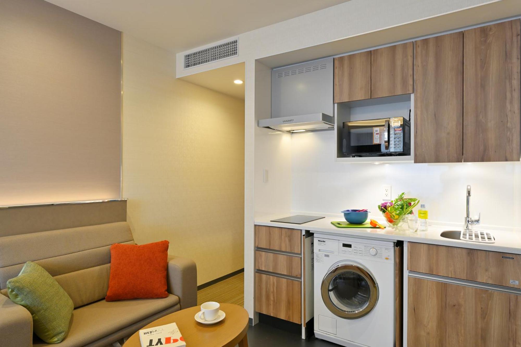 Hotel & Shin By Ihg 4*