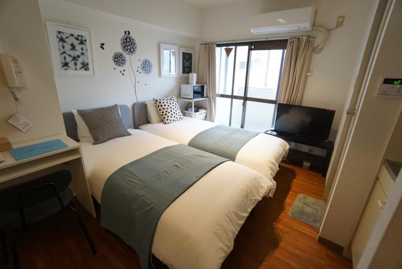 Apartment House Floor Assemble 303 *