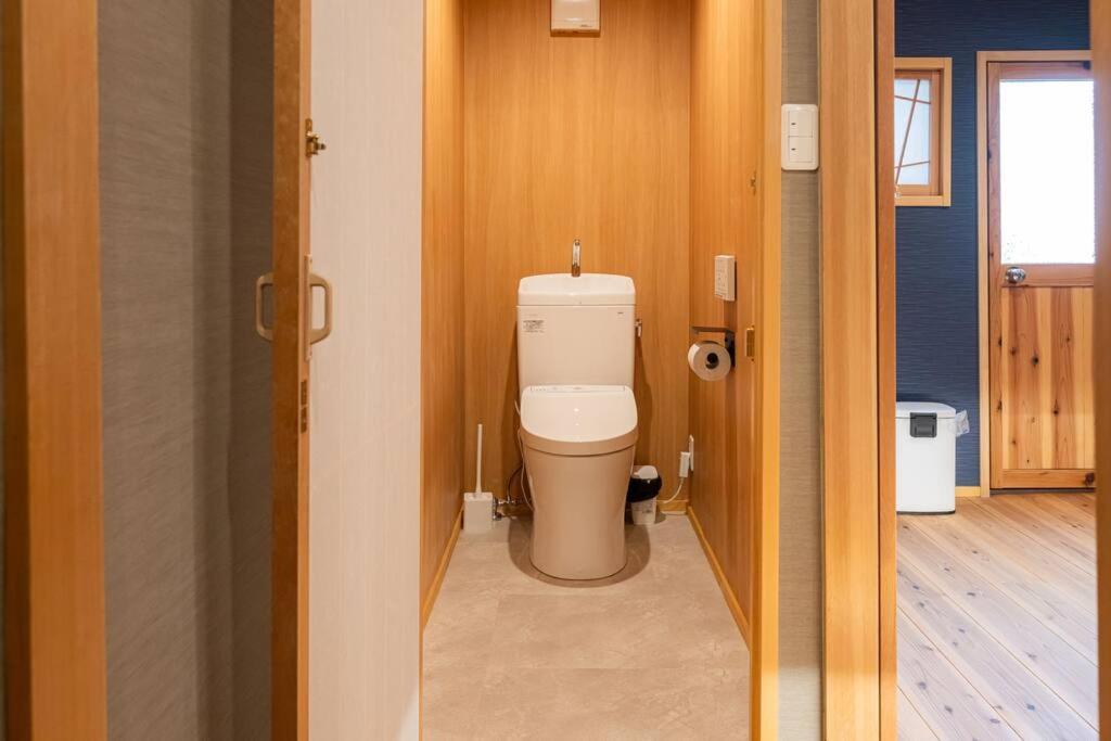 Apartment 愛の華 *