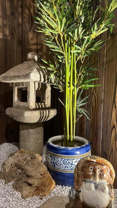 Apartment 愛の華