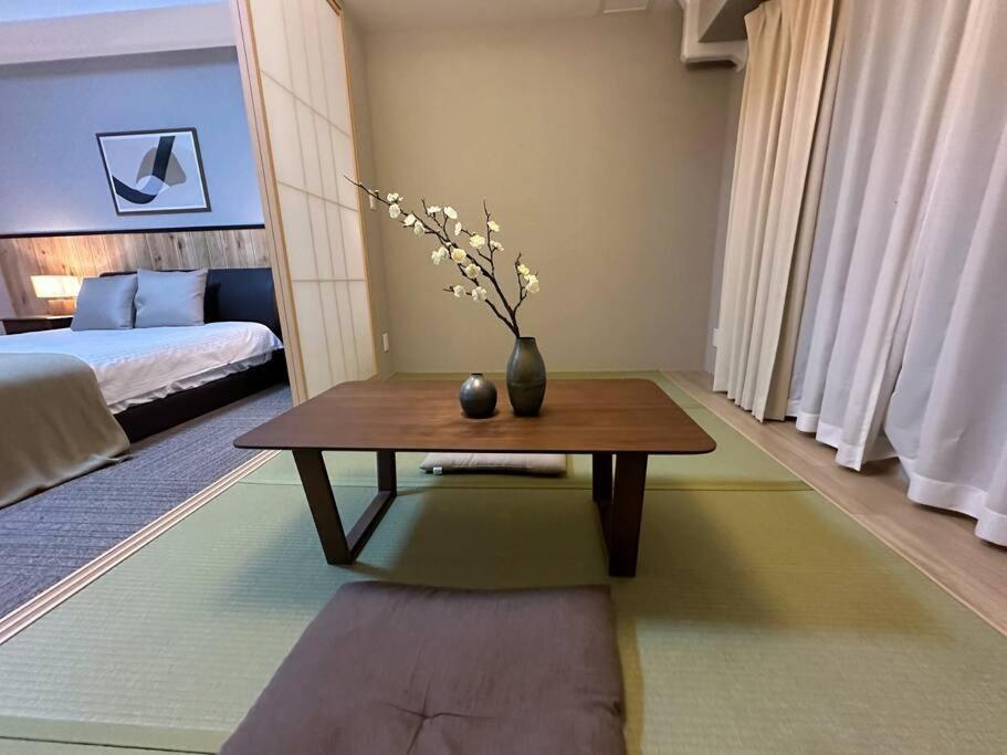 Apartment 40平!2卧室可住6人,徒步5分钟到达道顿堀,日本桥,黑门市场,8分钟到达心斋桥,难波,天王寺大阪城 Osaka