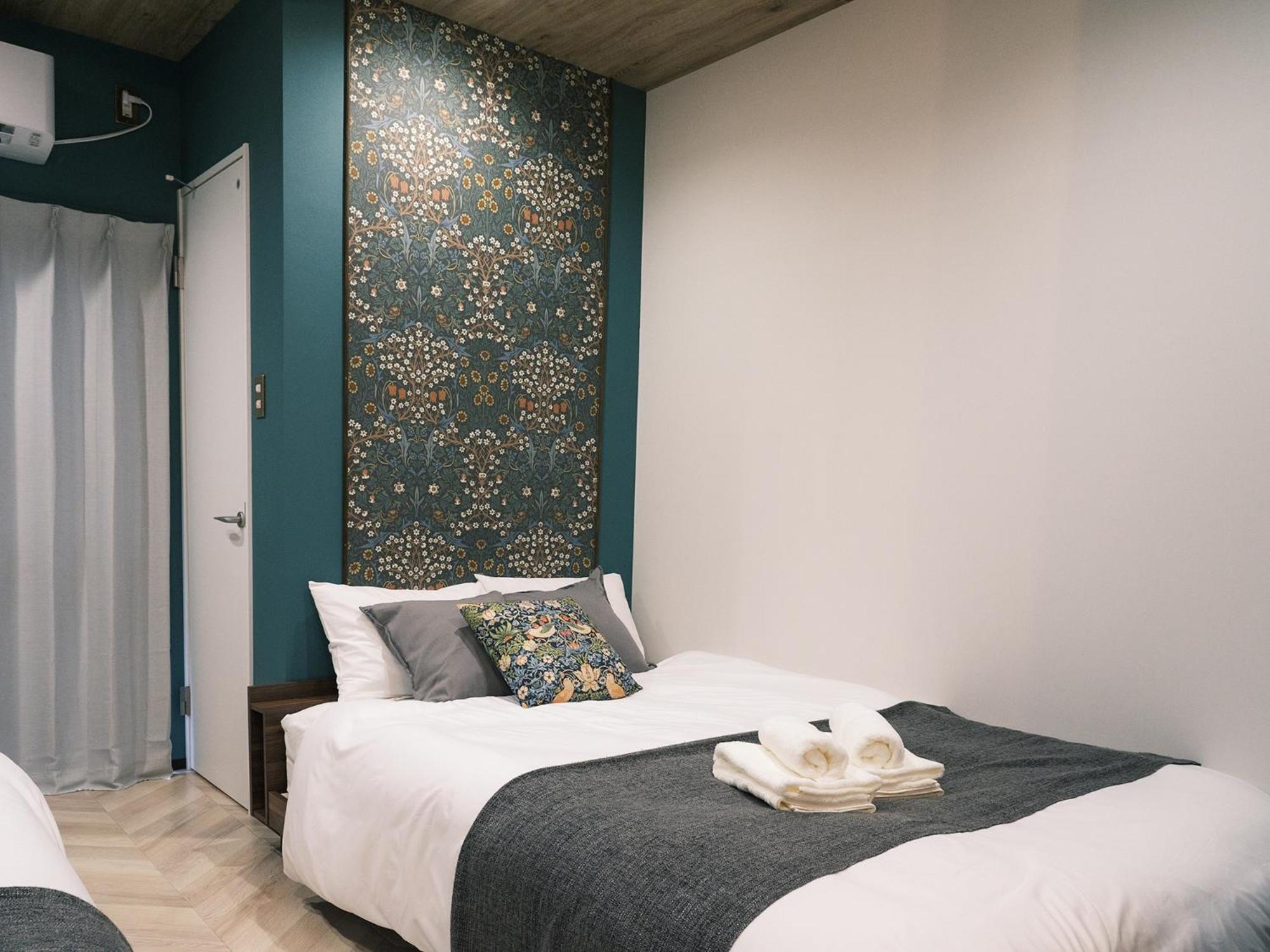 Tsubame Nipponbashi Apartment *