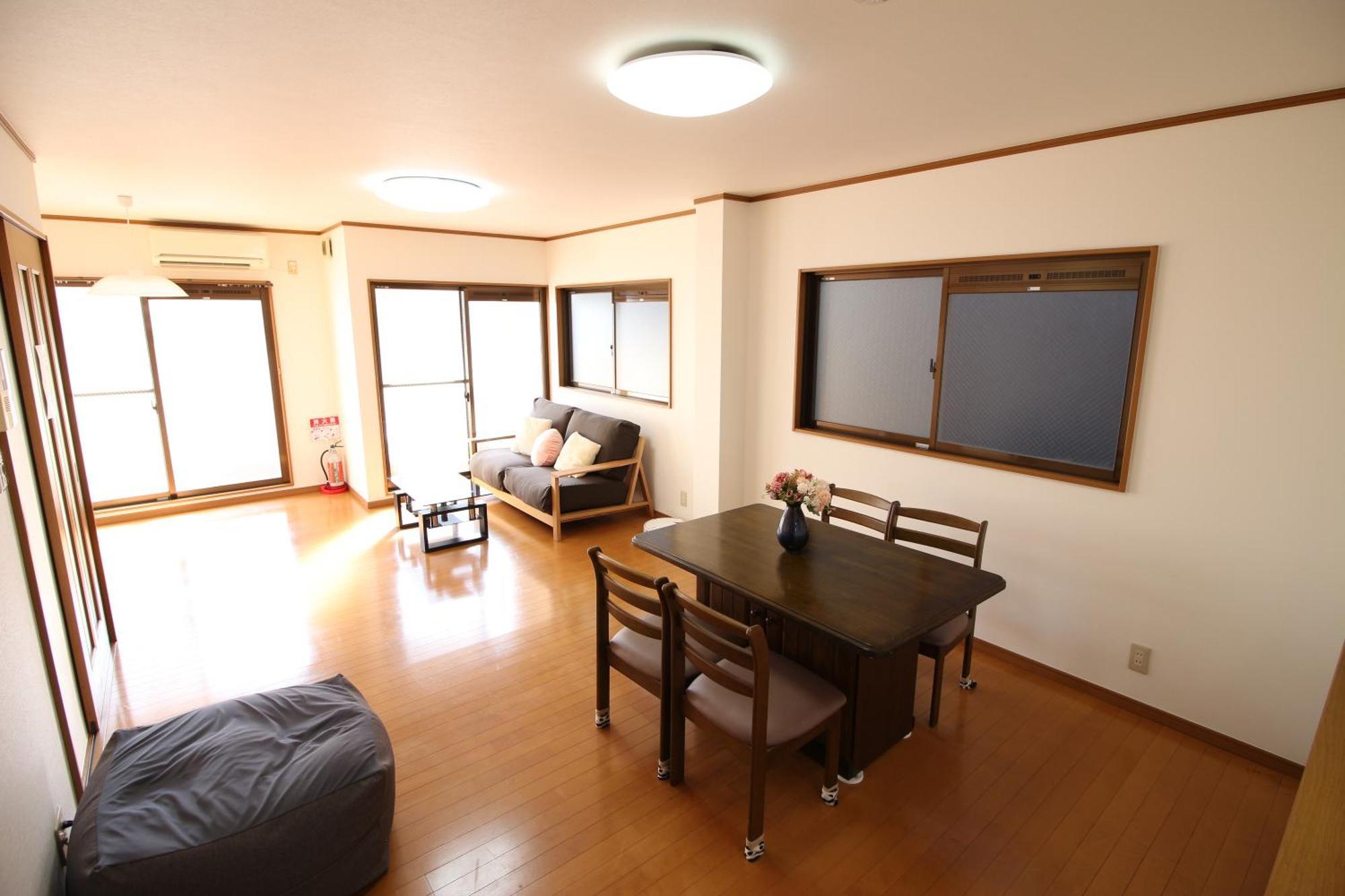 Y House 大阪九条