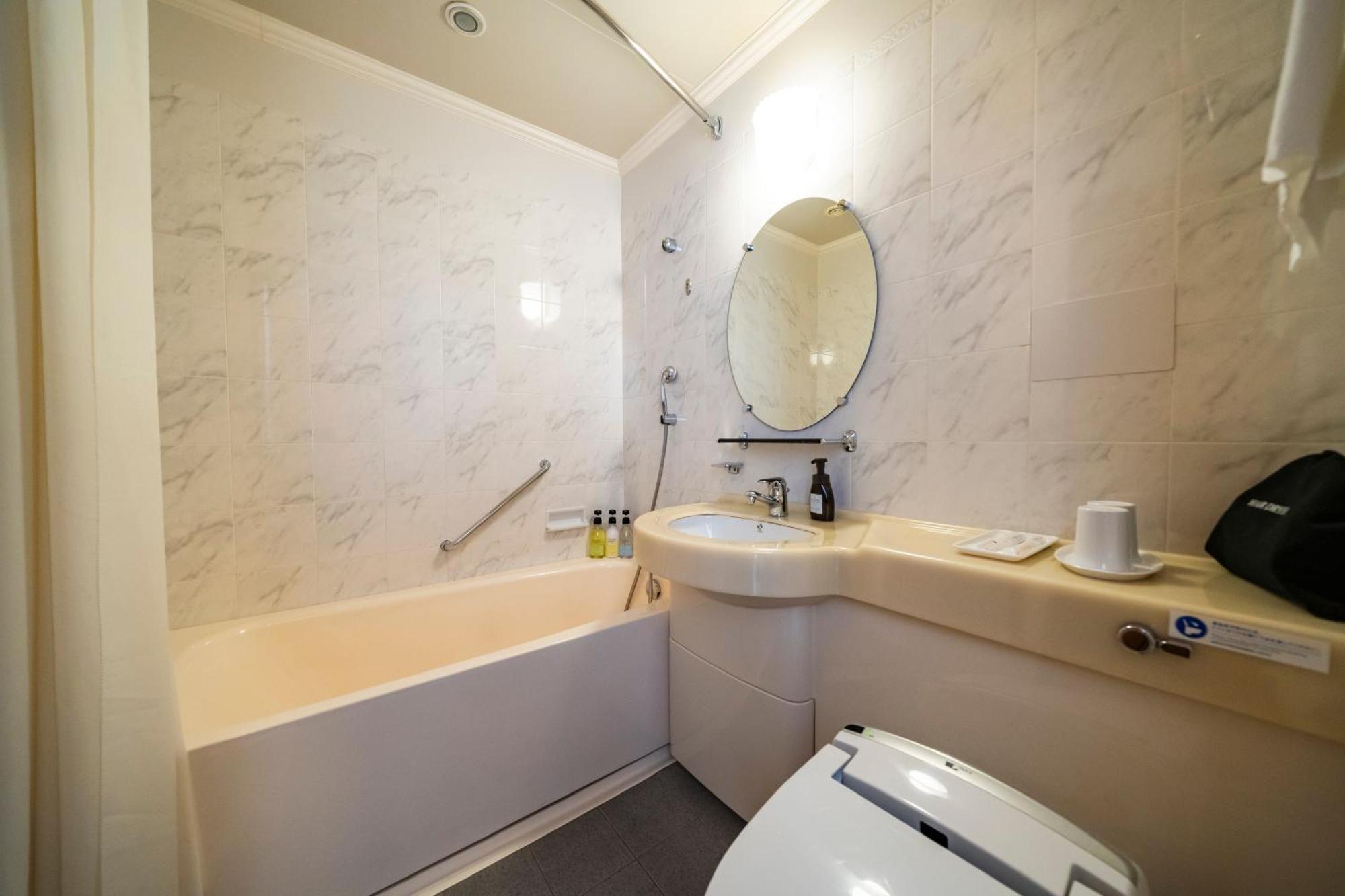 Koko Shinsaibashi 4* Osaka