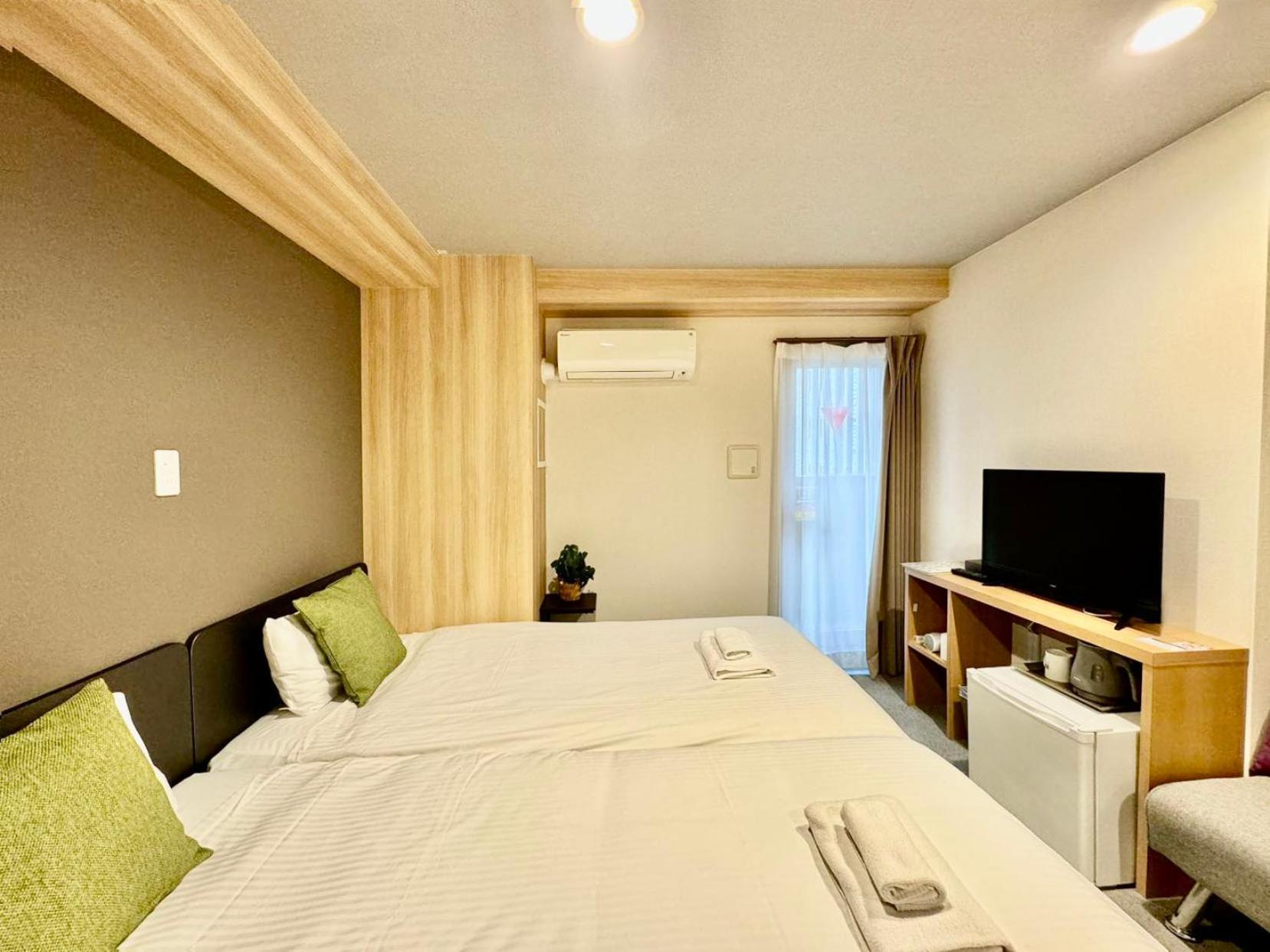 Y&y Namba Hotel 3*
