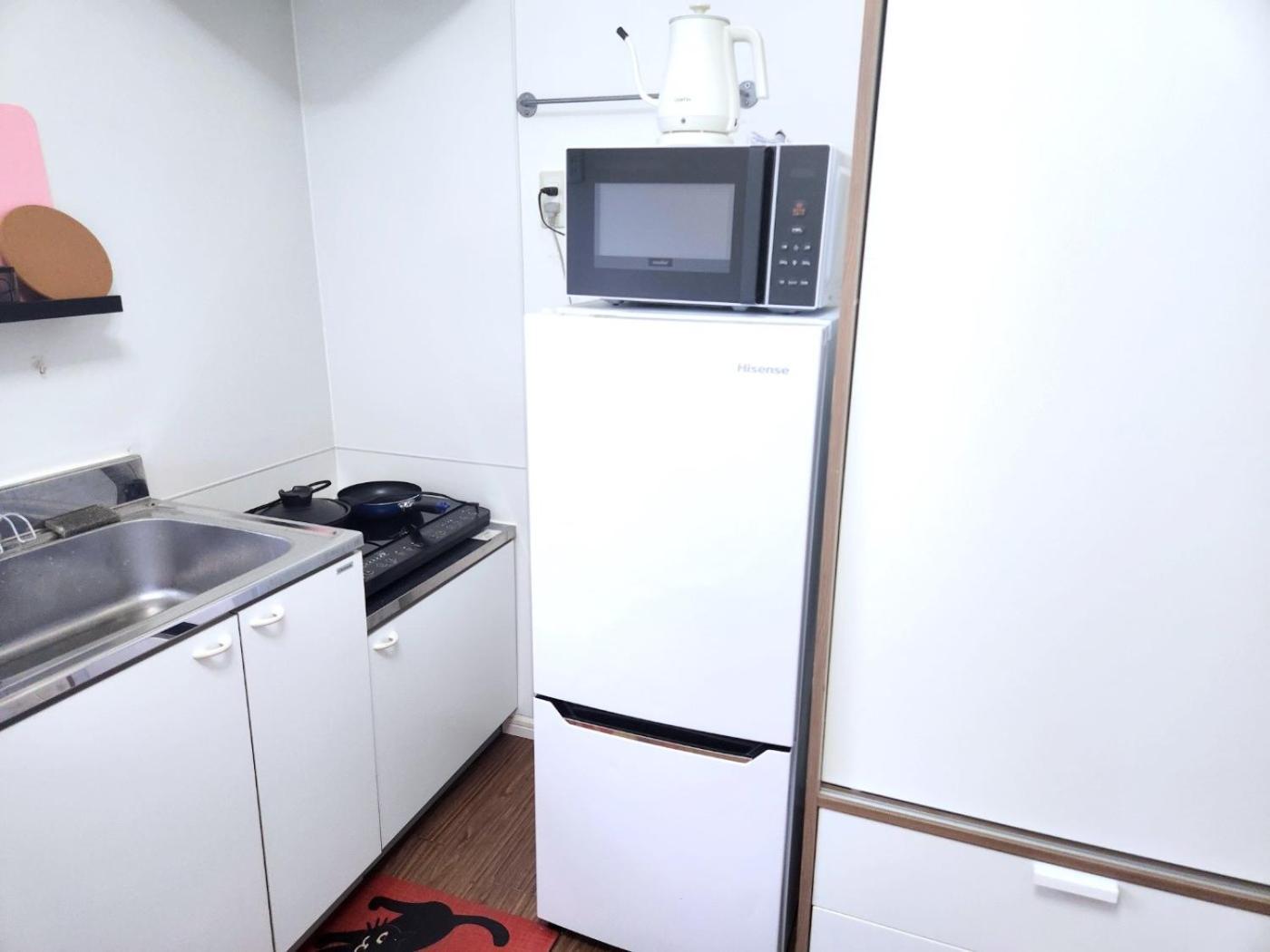 Apartment 難波駅 徒歩15分コンビニ 徒歩1分 4人可能