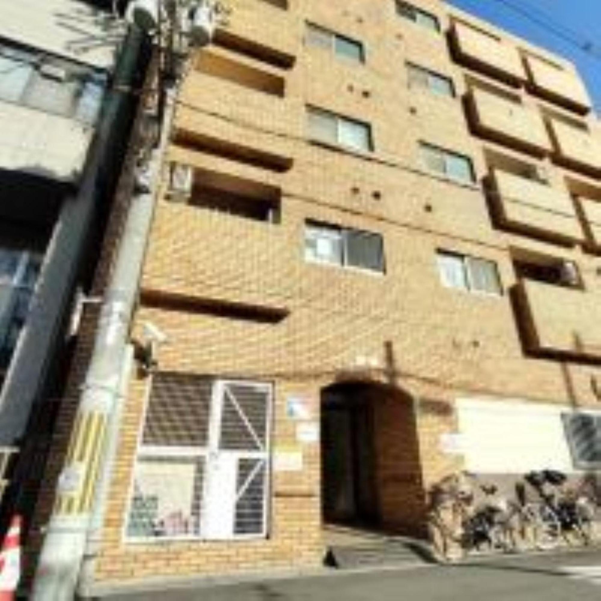 Apartment 6人可能/難波駅/大黒町駅 H507