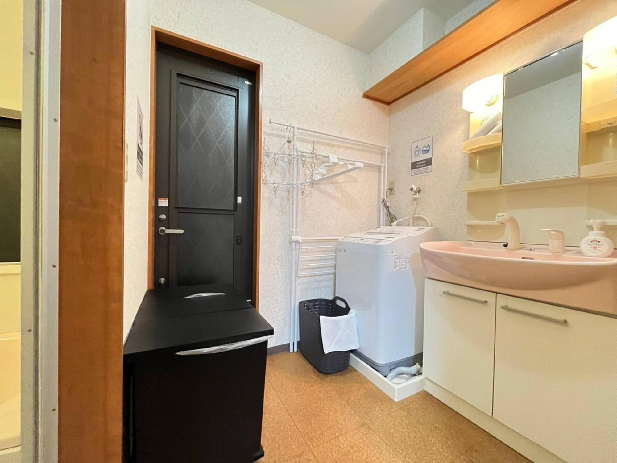 Apartment Nishi-kujo Detached House/ Nq1