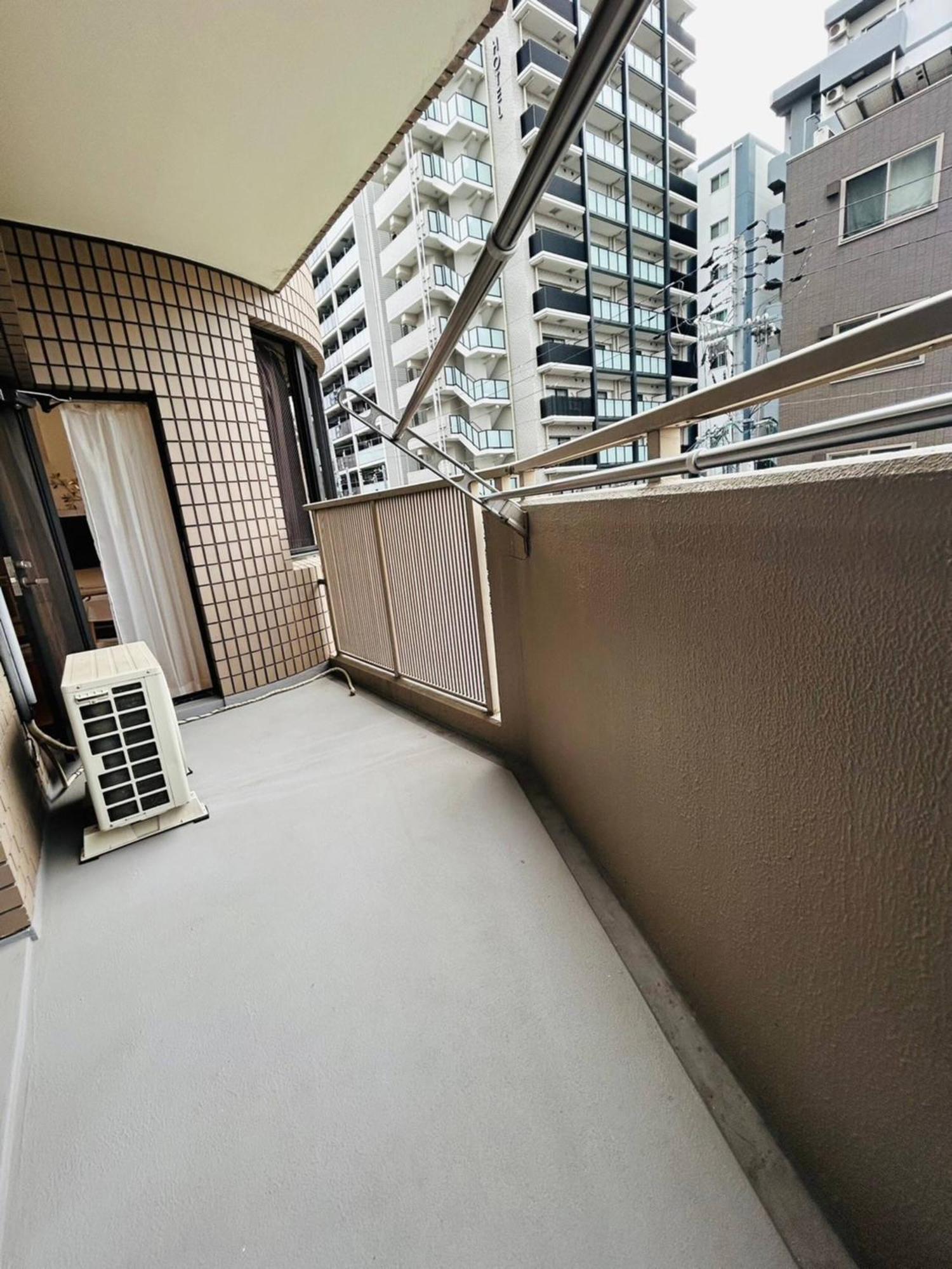 Pine Brook 306 / Pb36 * Osaka
