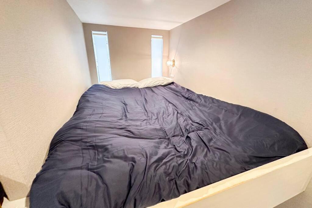 西九条 Guest House! Usjまで電車で5分!西九条駅徒歩3分!最大10人宿泊可能!デザイナーズハウス!2階建て一軒家貸切 * Osaka