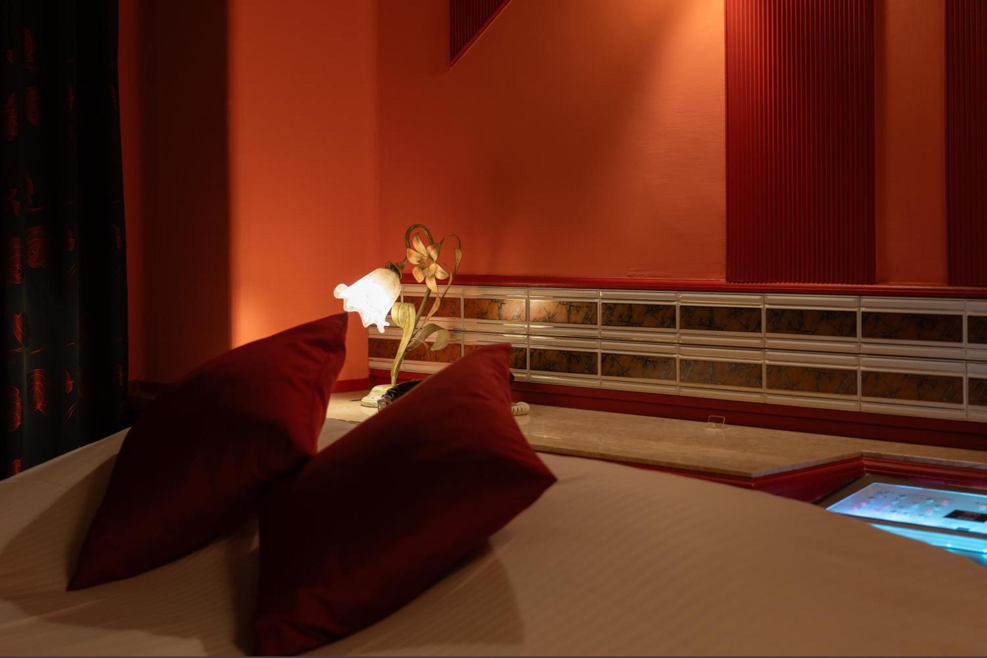 M'sclub Osakahirano Adultonly Love hotel