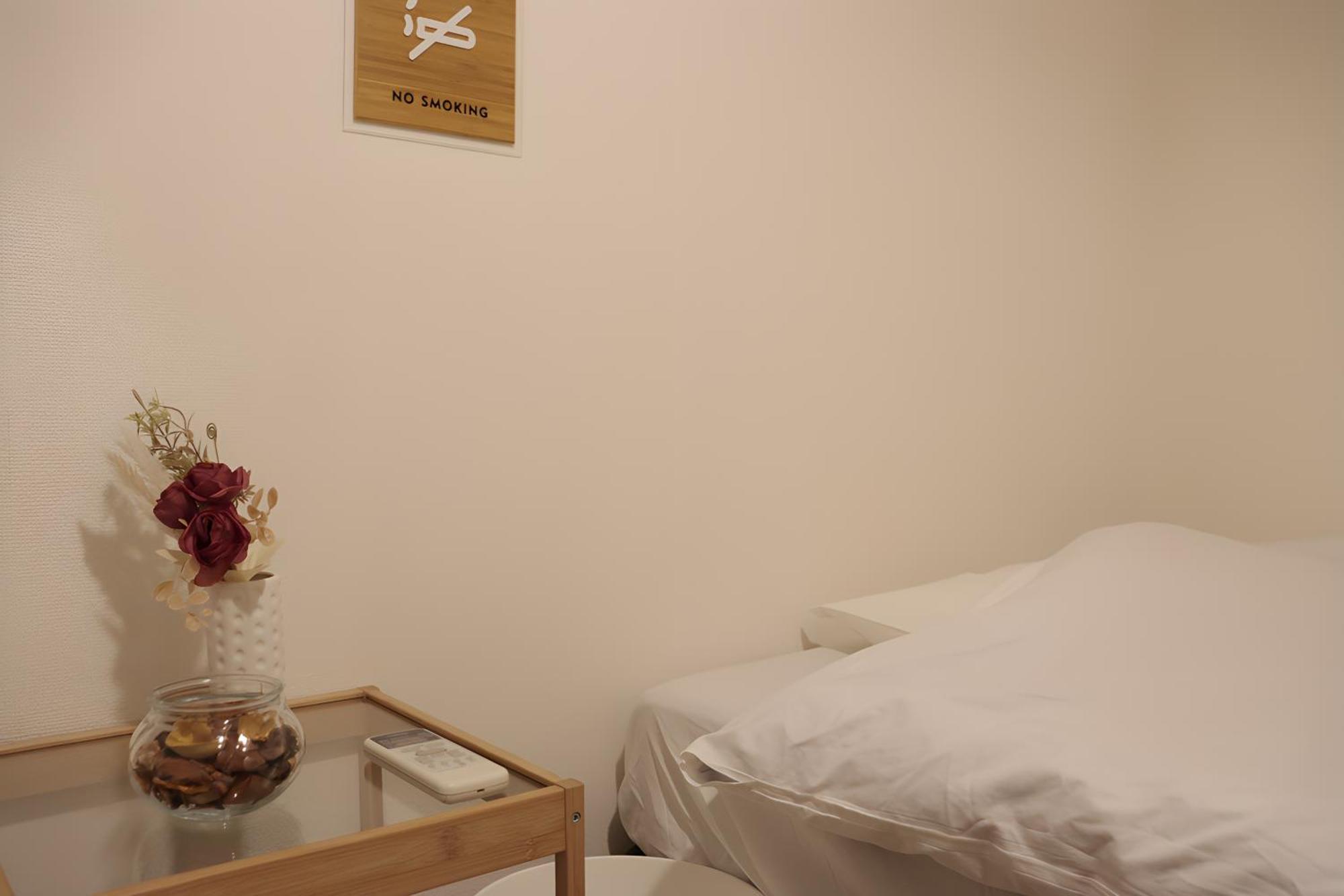Casa de férias Yaino Teras: Cozy Near Tenjinbashisuji 6-chome Station
