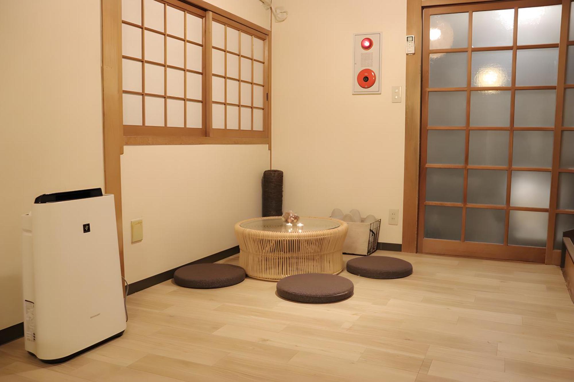 Casa de férias Yaino Teras: Cozy Near Tenjinbashisuji 6-chome Station