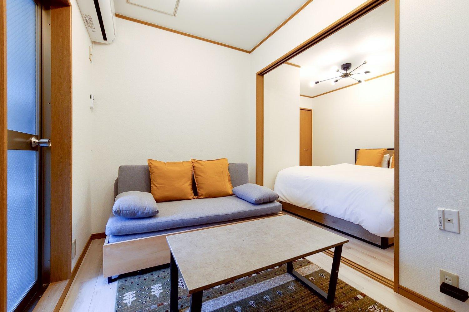 Apartment House Honkan Osaka