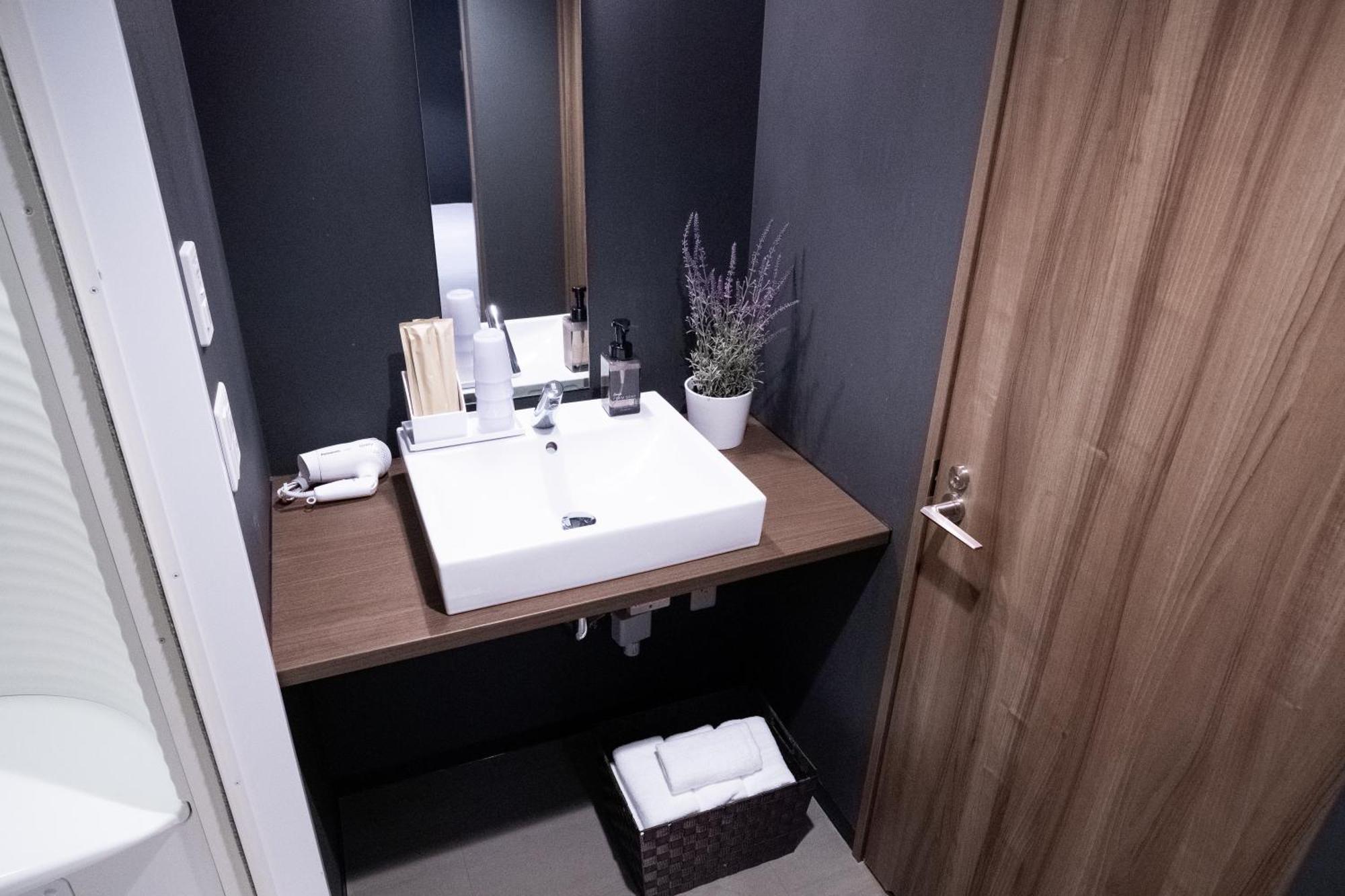 Hotel Wayfarer Shinsaibashi 3*