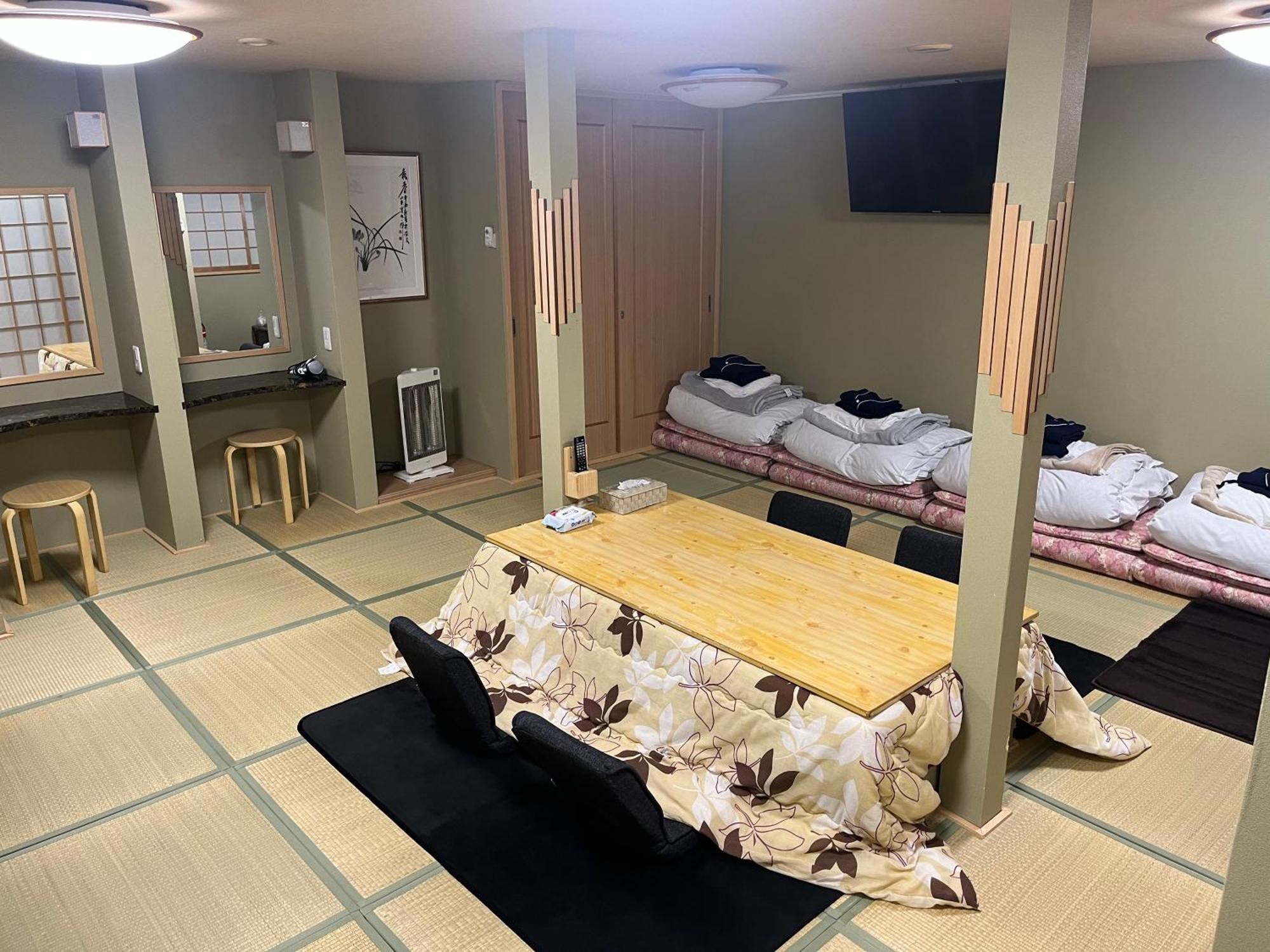 Wafu Uehonmachi Ryokan