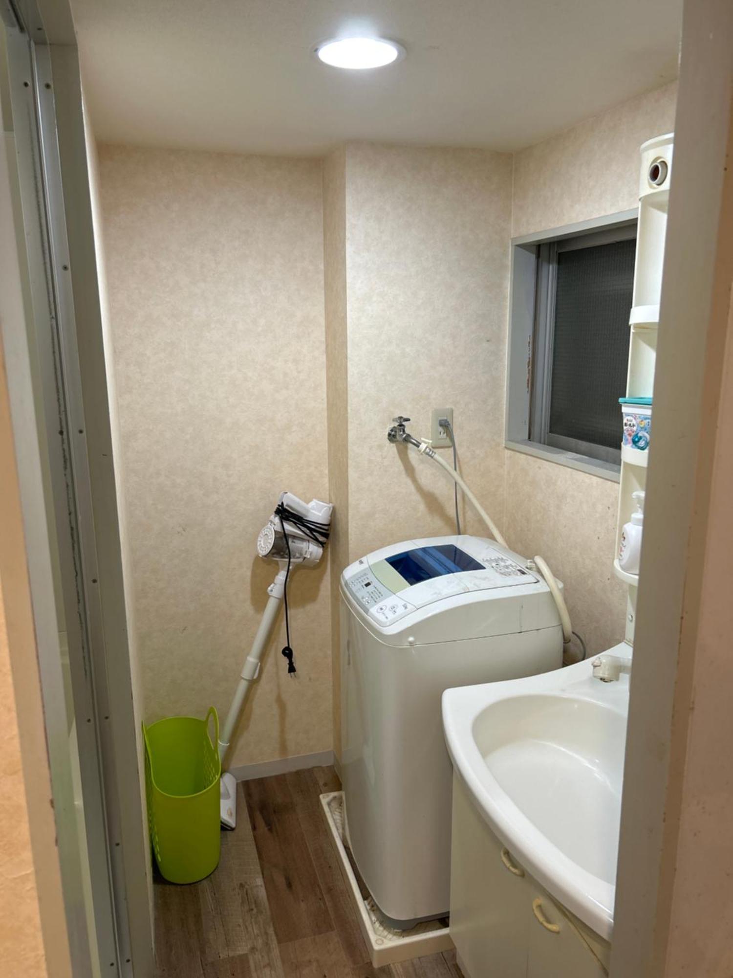 Two Devided With Two Large Beds Close To Nipponbashi * Osaka