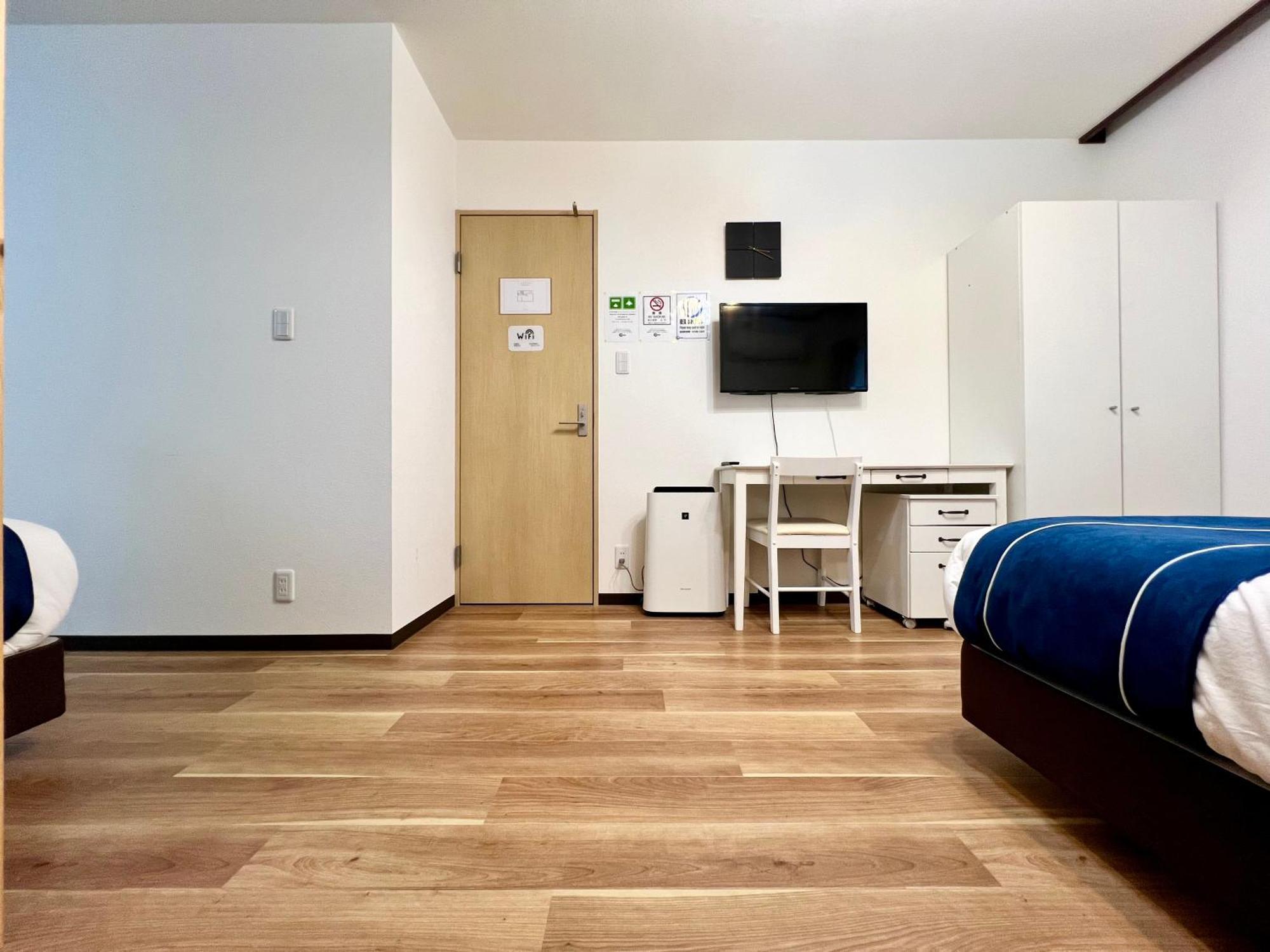 Apartment Rakuto Tsutenkaku 101: Namba Hub With Iconic Tower View *