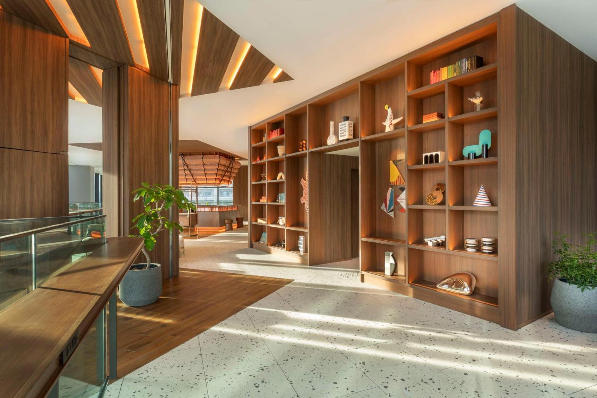Canopy By Hilton Umeda 5*