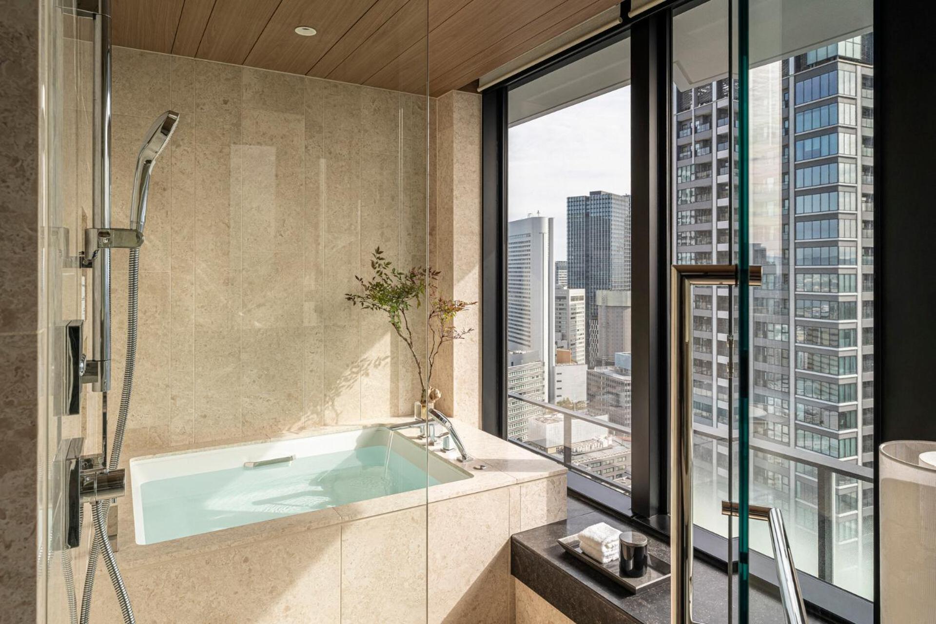 Four Seasons Hotel